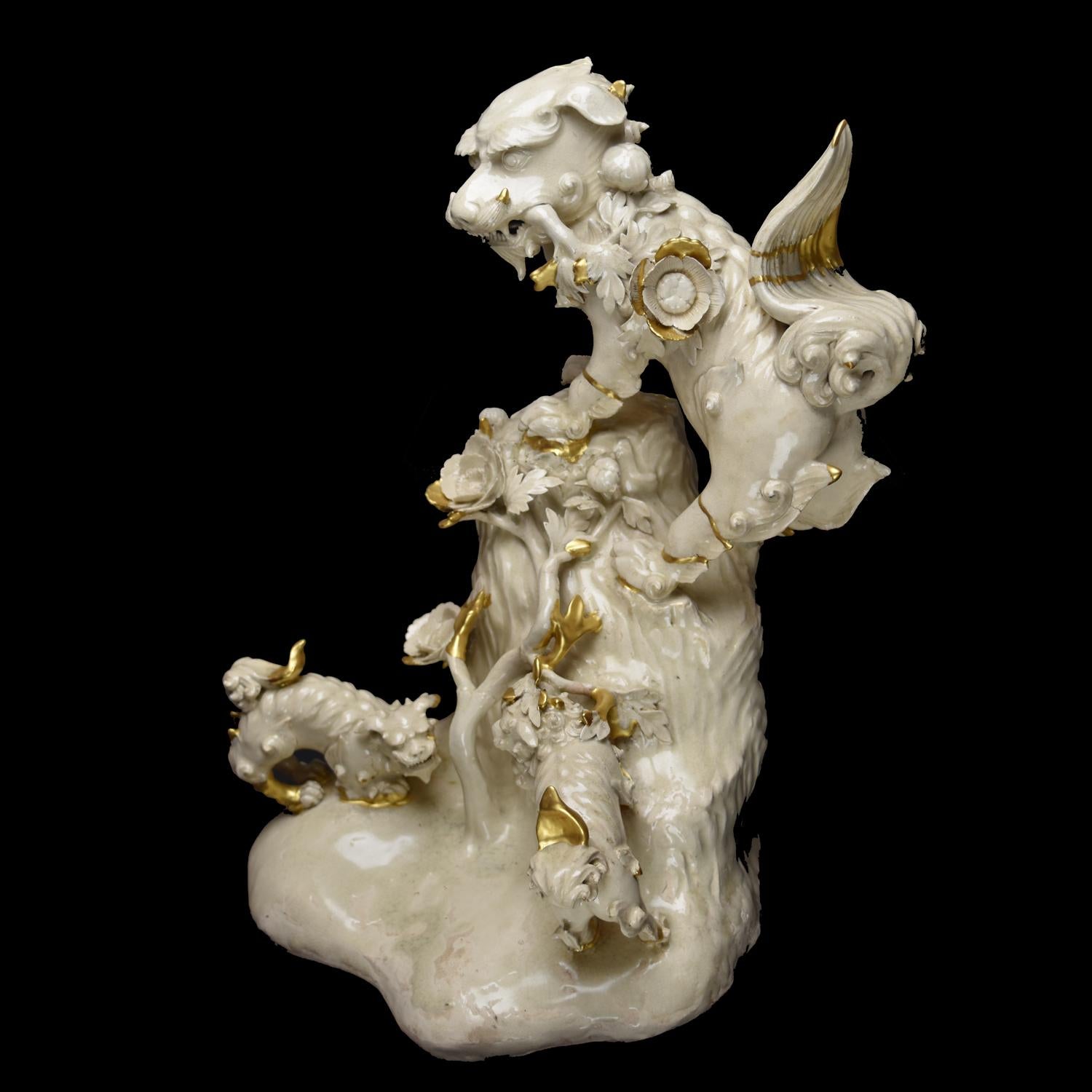 19th Century sculpture of Fo dog with its puppies white satsuma For Sale
