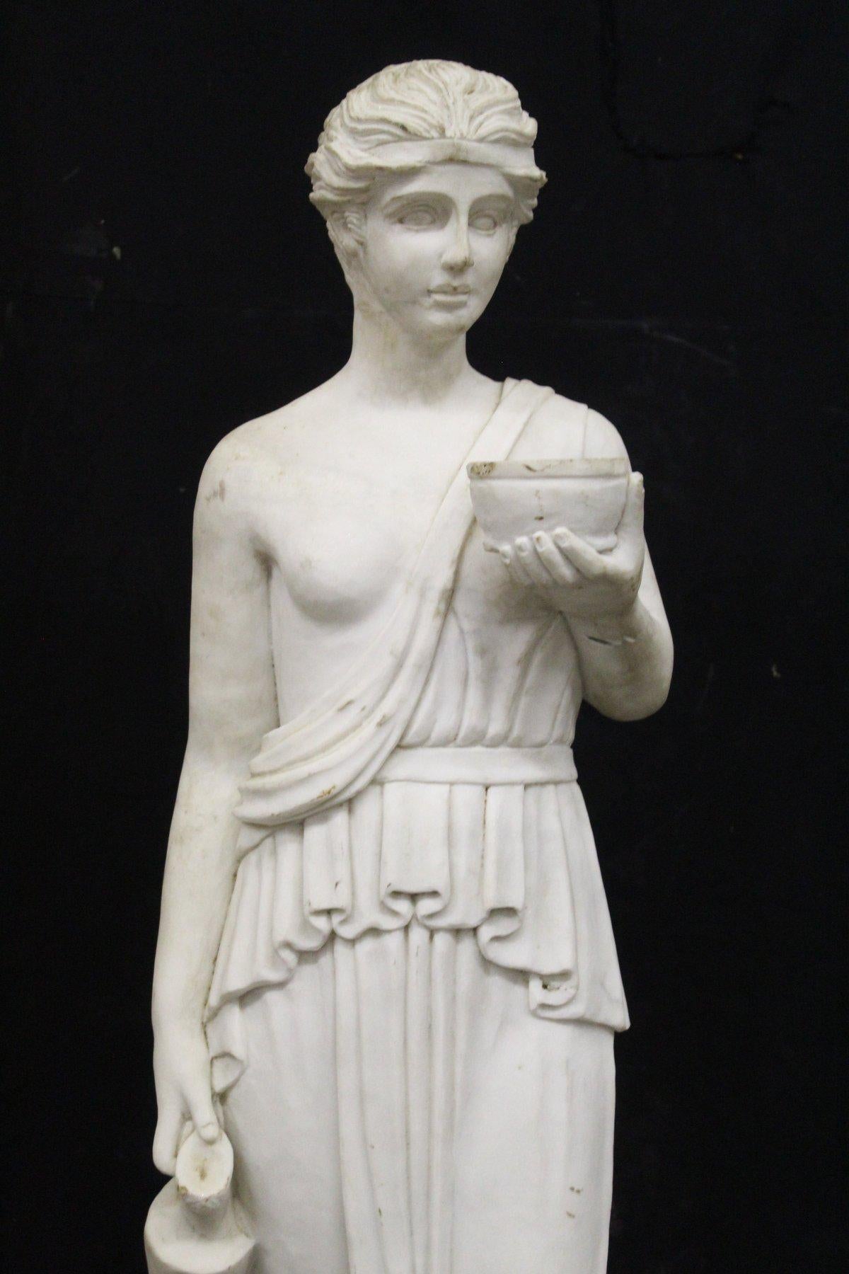 Scultura di Ebe, basata sul modello di Thorwaldse In condizioni buone in vendita a Rome, IT