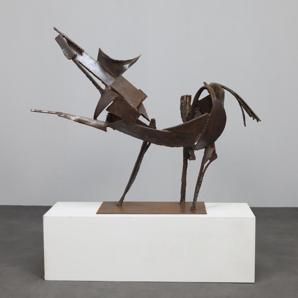 Belge Sculpture de cheval de fer par Raphael Saintenoy, Europe années 1960 en vente