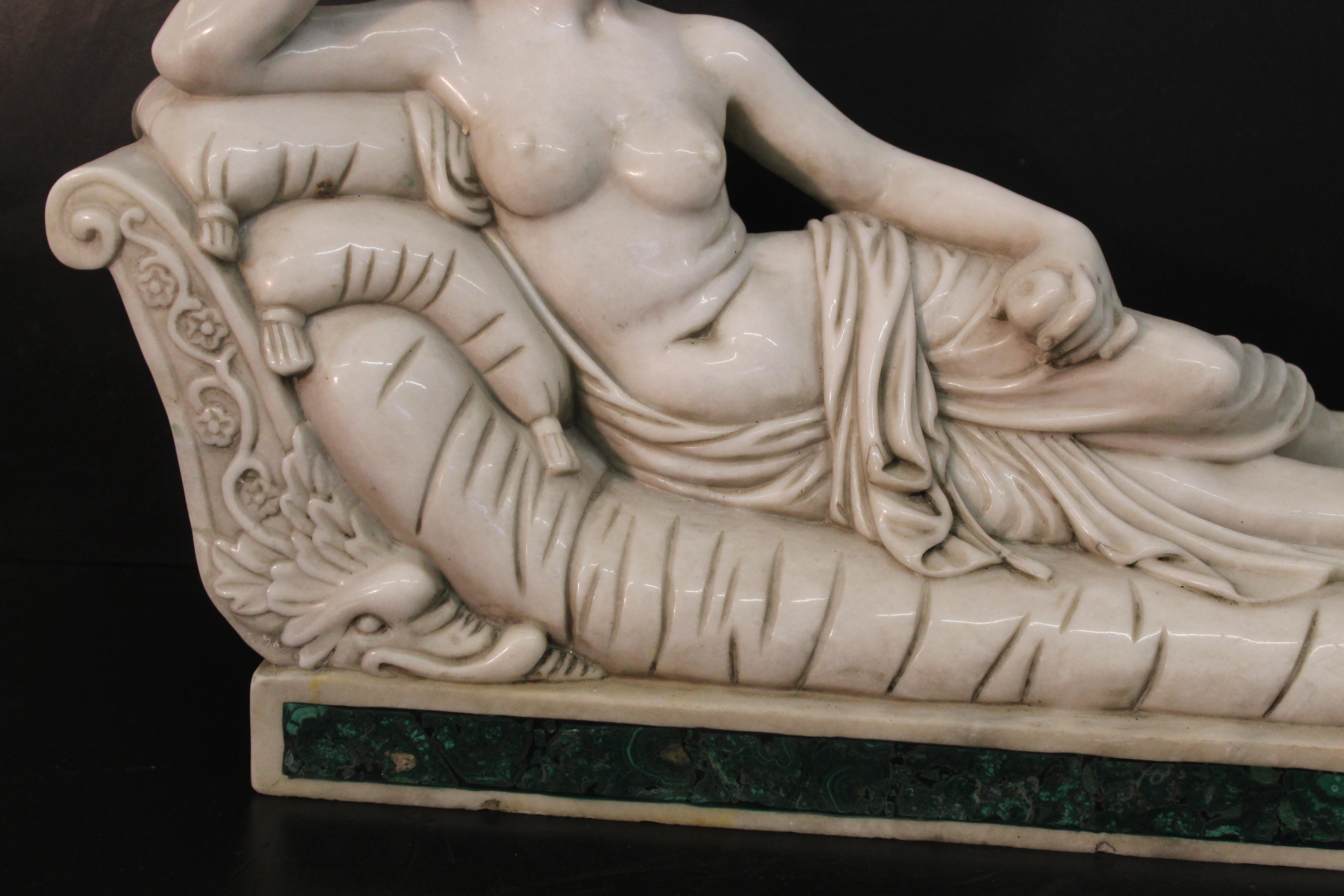 sculpture of Pauline Bonaparte in marble and Malachite, 20th century, measures 38x20x60cm
