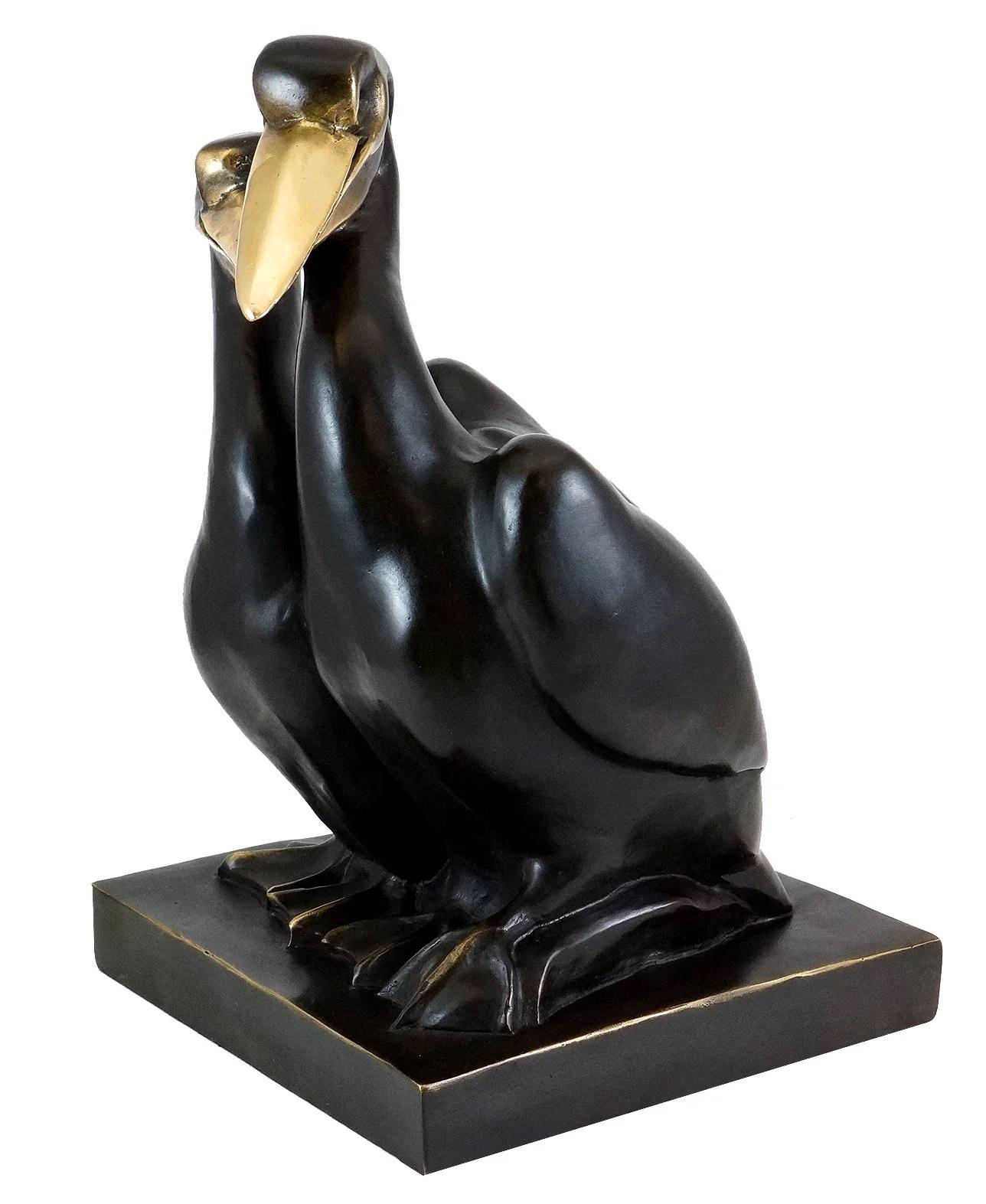 French Sculpture of Pelicans in Patinated Bronze, Contemporary Art, 21st Century. For Sale