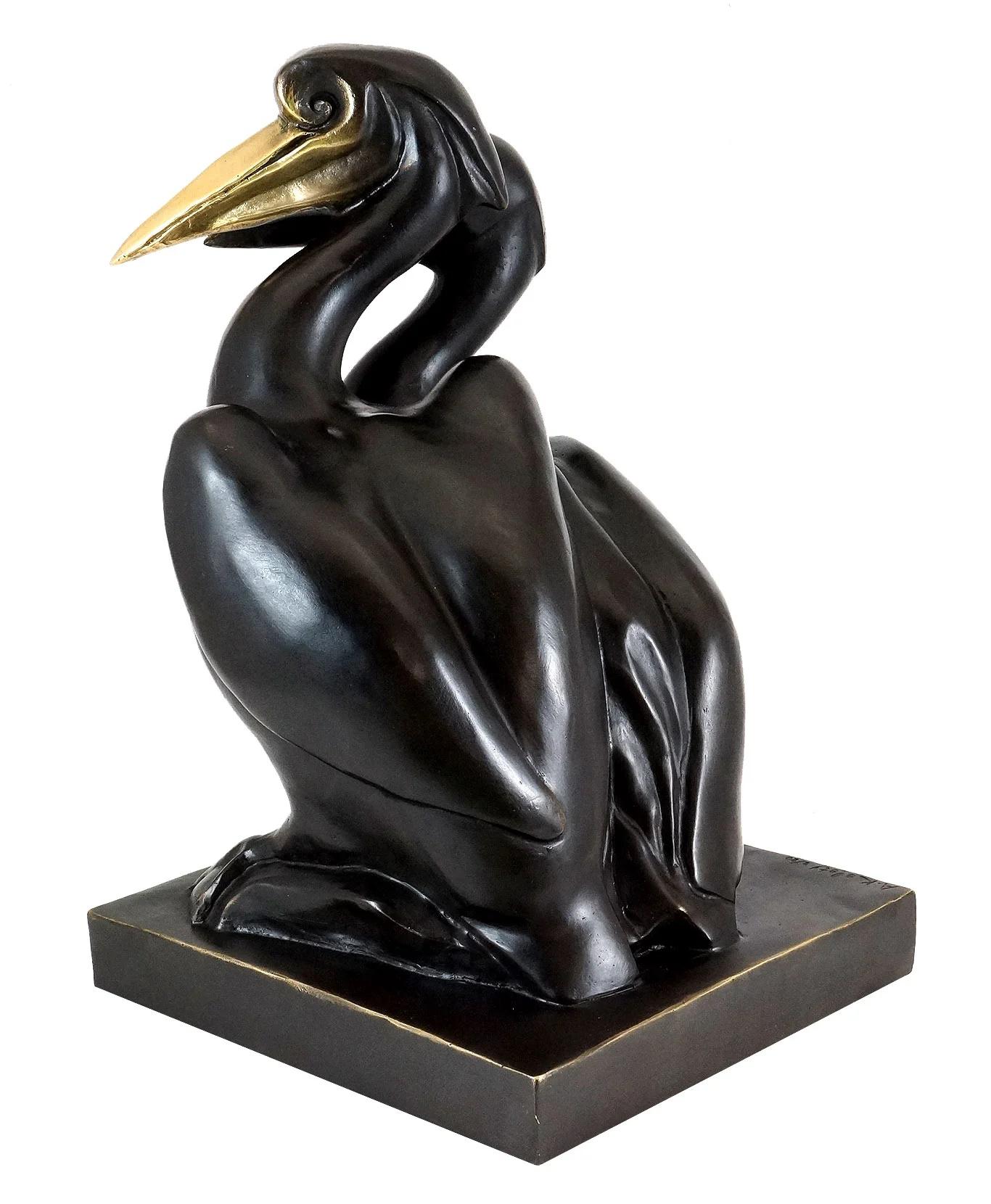 Sculpture of Pelicans in Patinated Bronze, Contemporary Art, 21st Century. For Sale 1