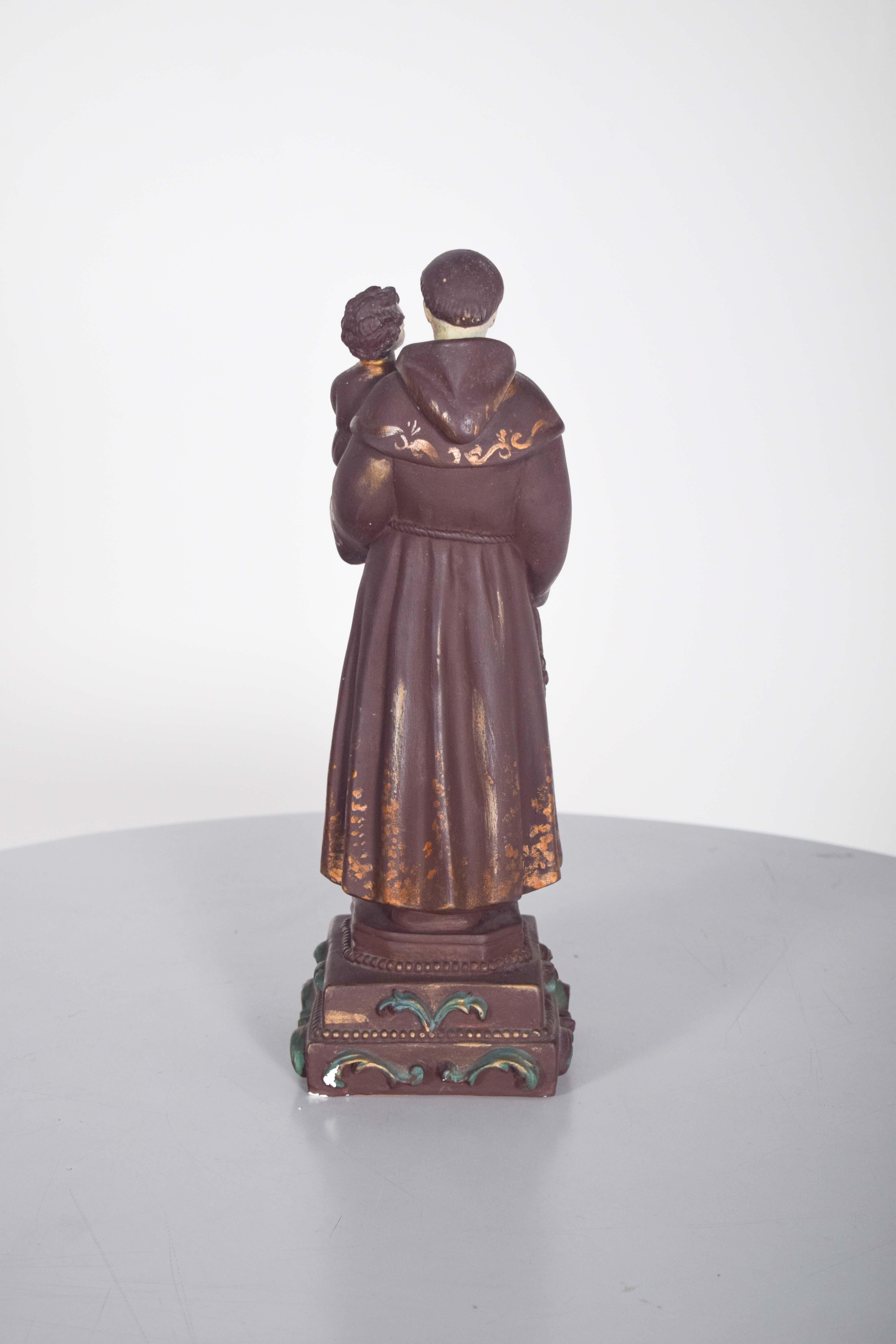 Scultura di Sant'Antonio con il Bambino, in ceramica In condizioni discrete in vendita a Lisboa, Lisboa