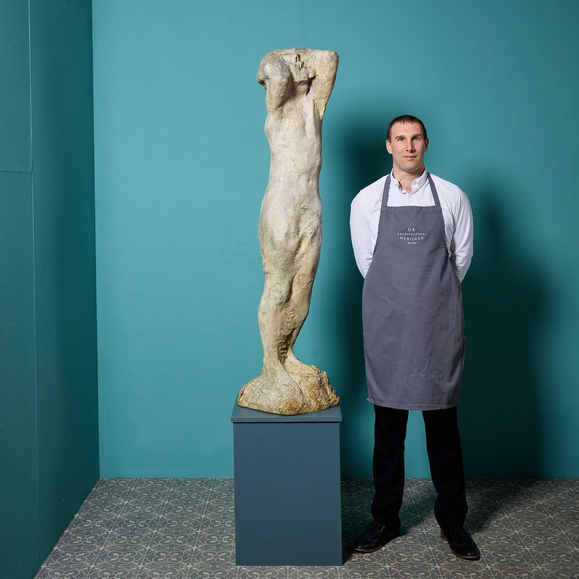 Una scultura di una 