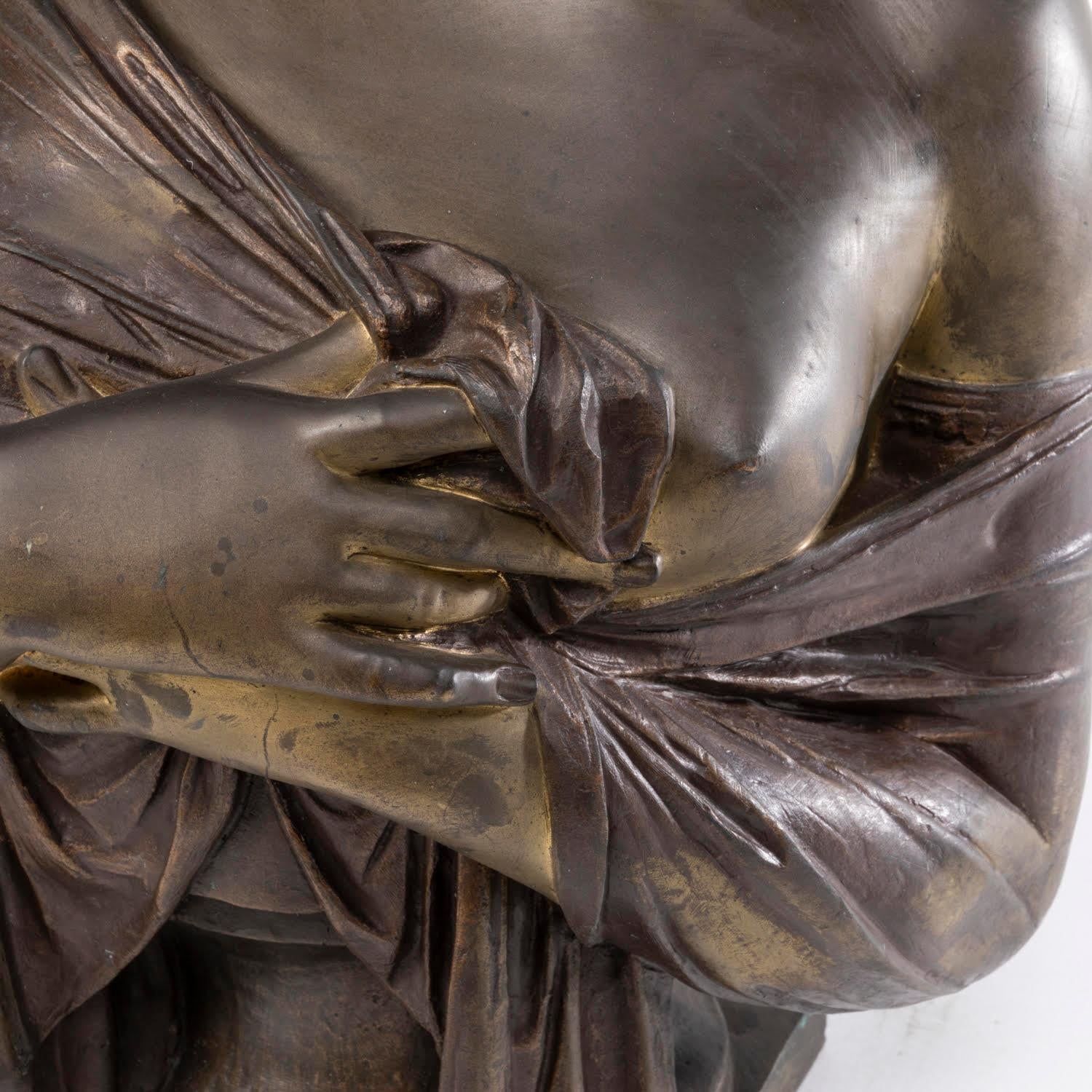 Sculpture of the Bust of Madame Récamier, Patinated Bronze, Napoleon III Period. For Sale 4