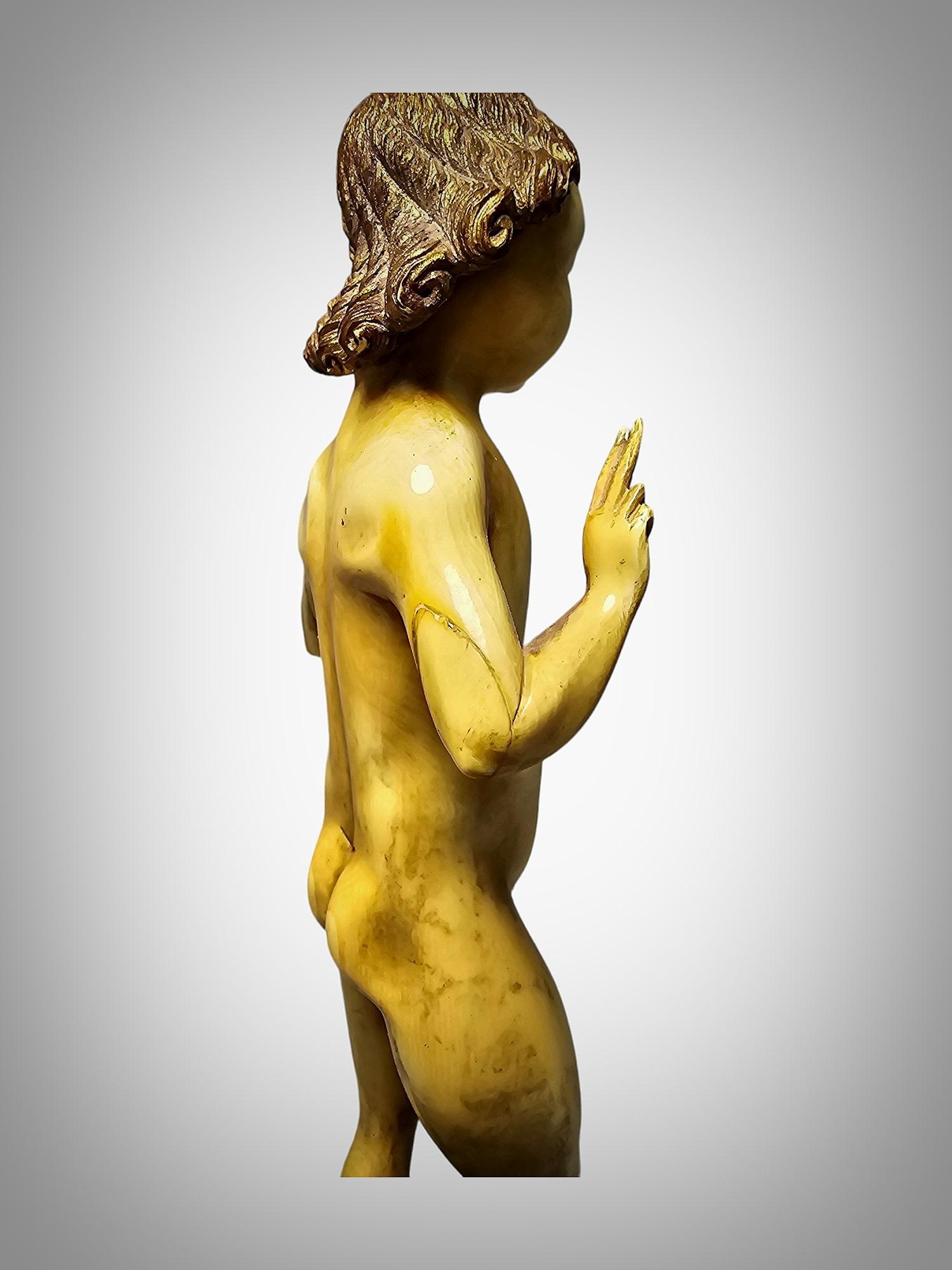 Sculpture of the Infant Jesus as Salvator Mundi - School of Mechelen, 15th-16th  For Sale 6