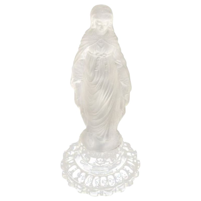Sculpture de la Vierge en verre dépoli, période 1900 en vente