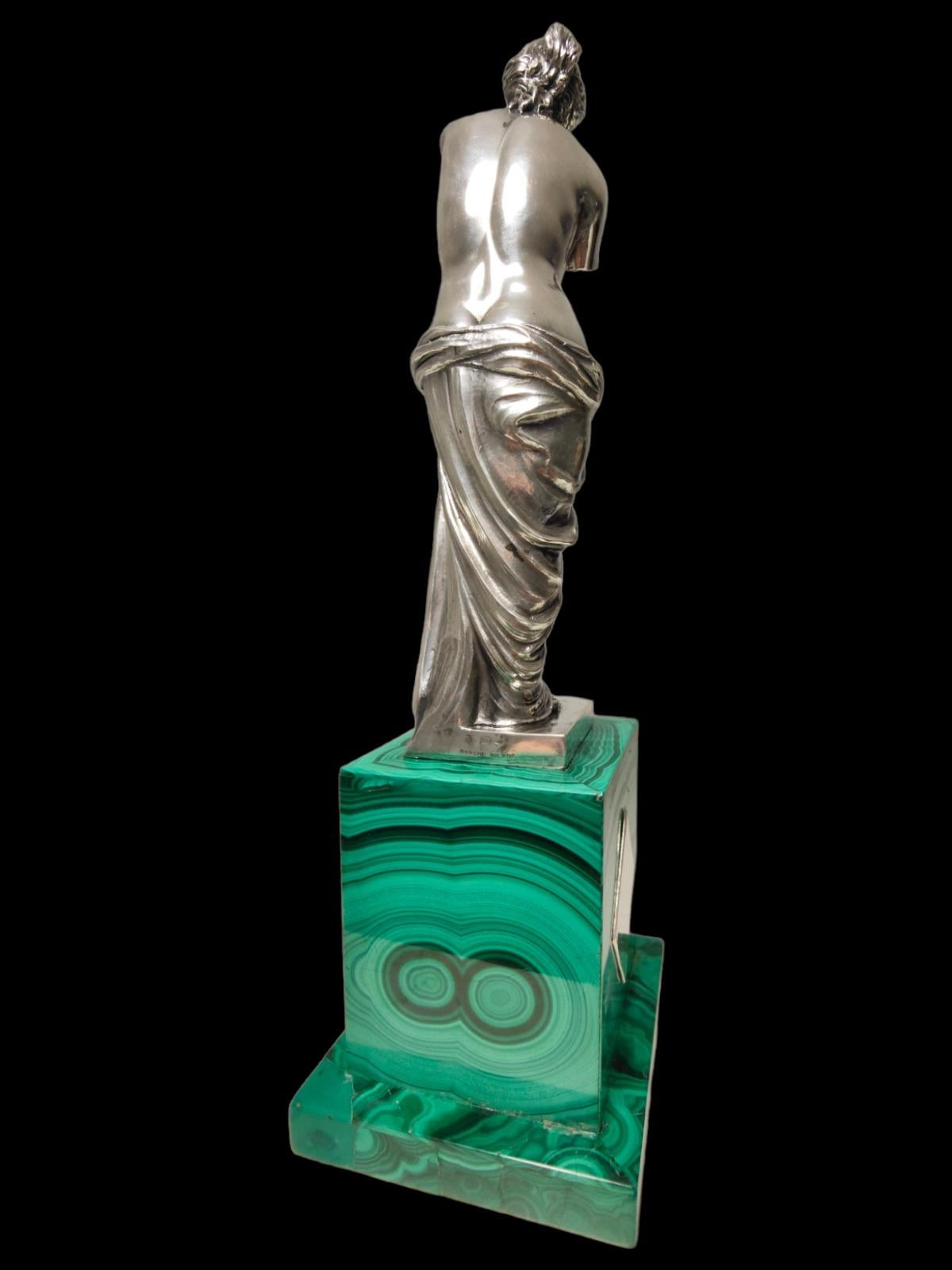 Italian Sculpture of Venus in Solid Silver 20th Century For Sale