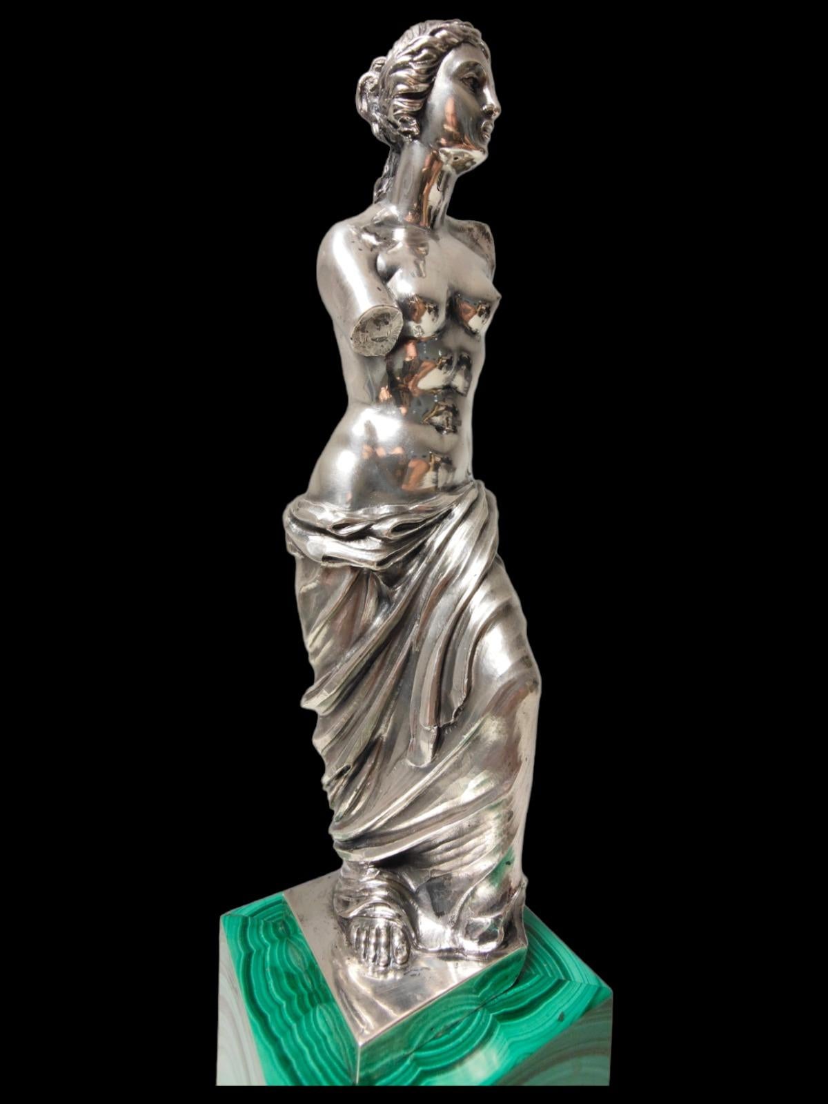 Sculpture of Venus in Solid Silver 20th Century In Good Condition For Sale In Madrid, ES