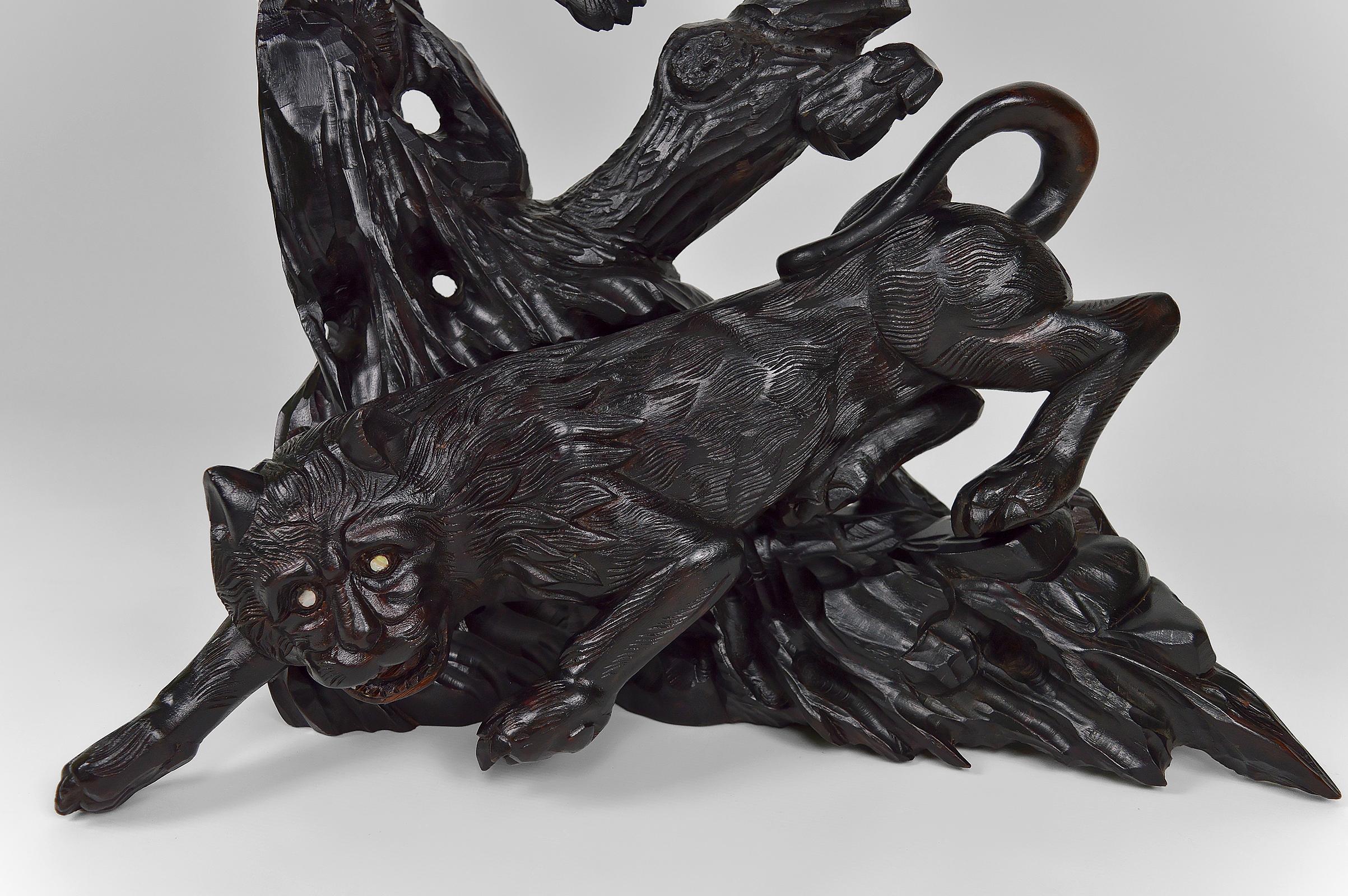 Wood Asian Sculpture / Okimono with Lion and Crows, Japan, Meiji Era, circa 1880 For Sale