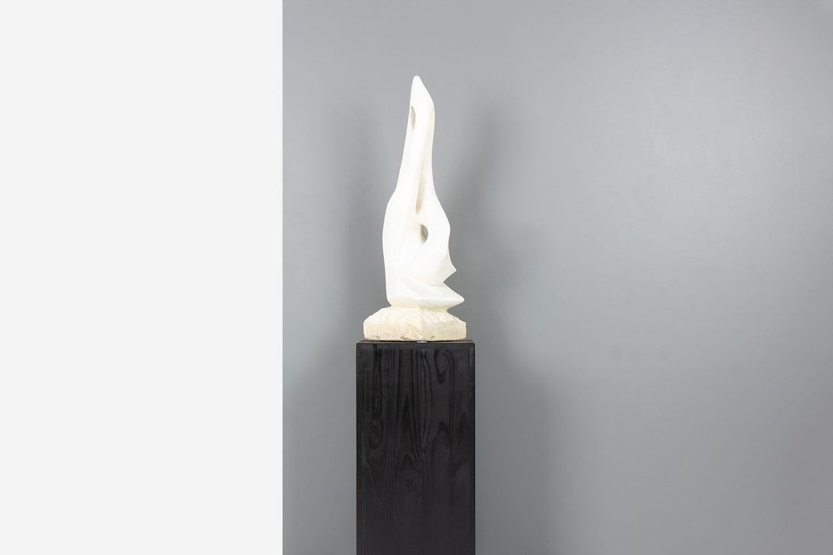 Scultura degli anni '70
Interamente scolpito a mano
Piedi in Wood, base in pietra, elemento in gesso
Pezzo unico, firmato sul retro
La base, venduta insieme alla scultura, può essere realizzata su misura con diverse finiture e dimensioni
