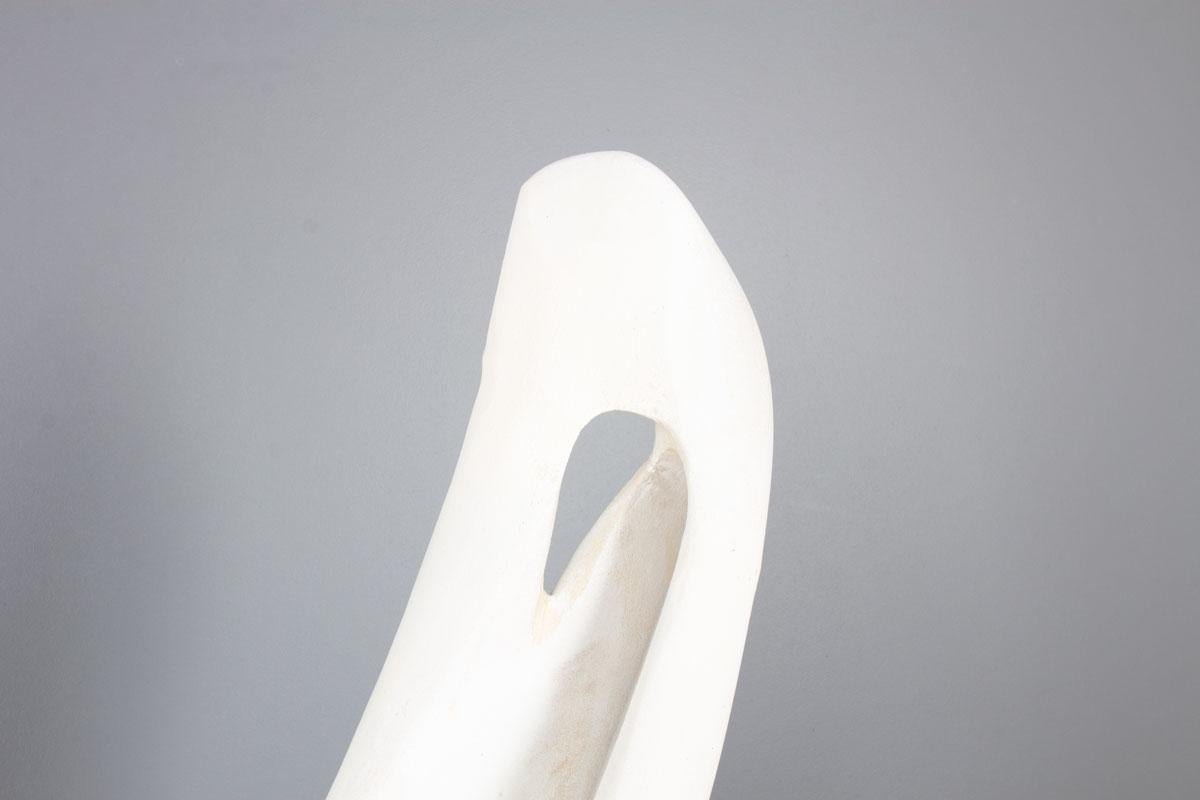 Scultura su base in pietra e gesso 1970 in vendita 1