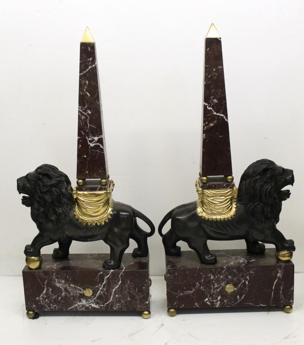 Pair of obeliskies in red Levanto marble and Leoni in black marble, Grantour style, parts in gilded marble and gilded bronzes '900, ADDITIONAL PHOTOS, INFORMATION OF THE LOT AND QUOTE FOR SHIPPING COST CAN BE REQUEST BY SENDING AN EMAIL, ULTERIORI