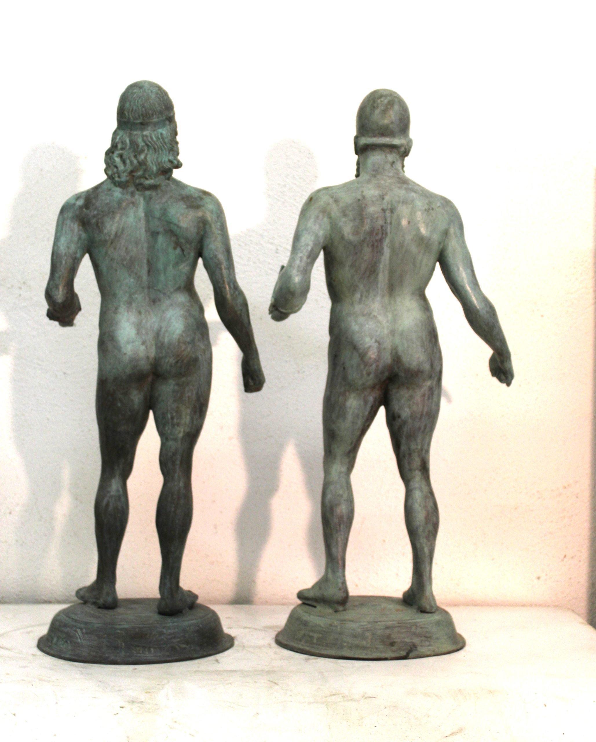 Inconnu Sculpture, paire de sculptures en bronze de Riace en vente