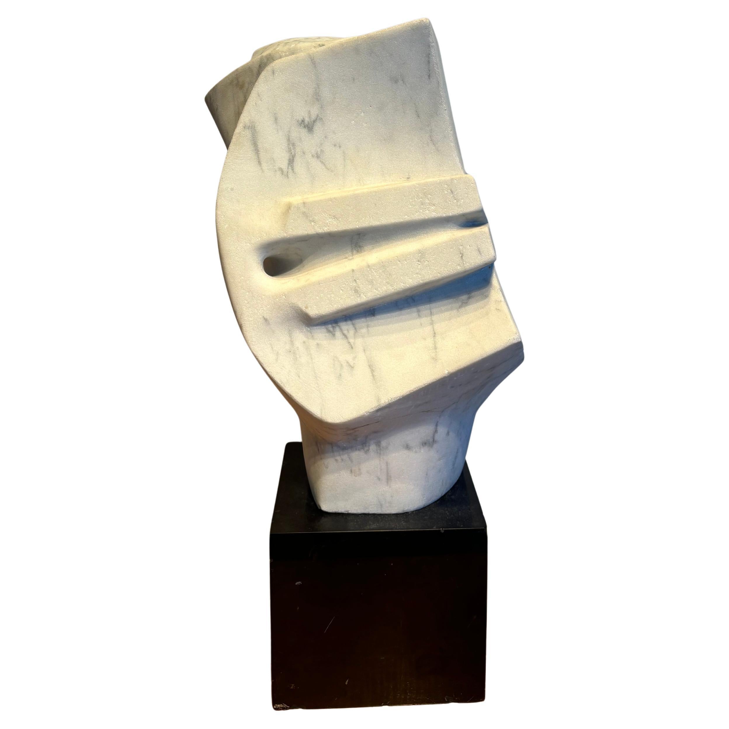 Escultura par Minoru Kano