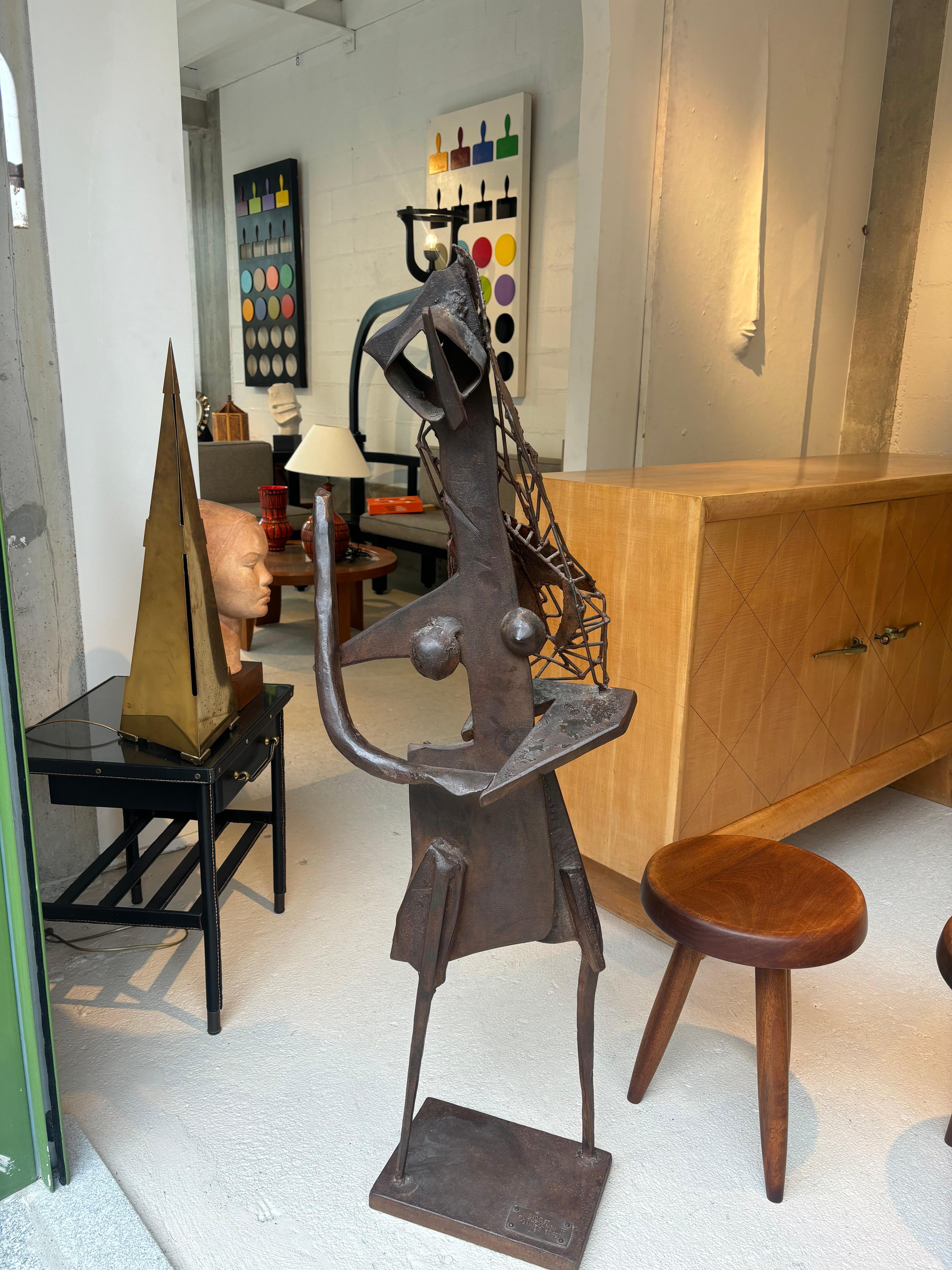 Rara scultura par Sido and François Thevenin en fer et acier soudé. 
Pièce unique, signée datée, située
