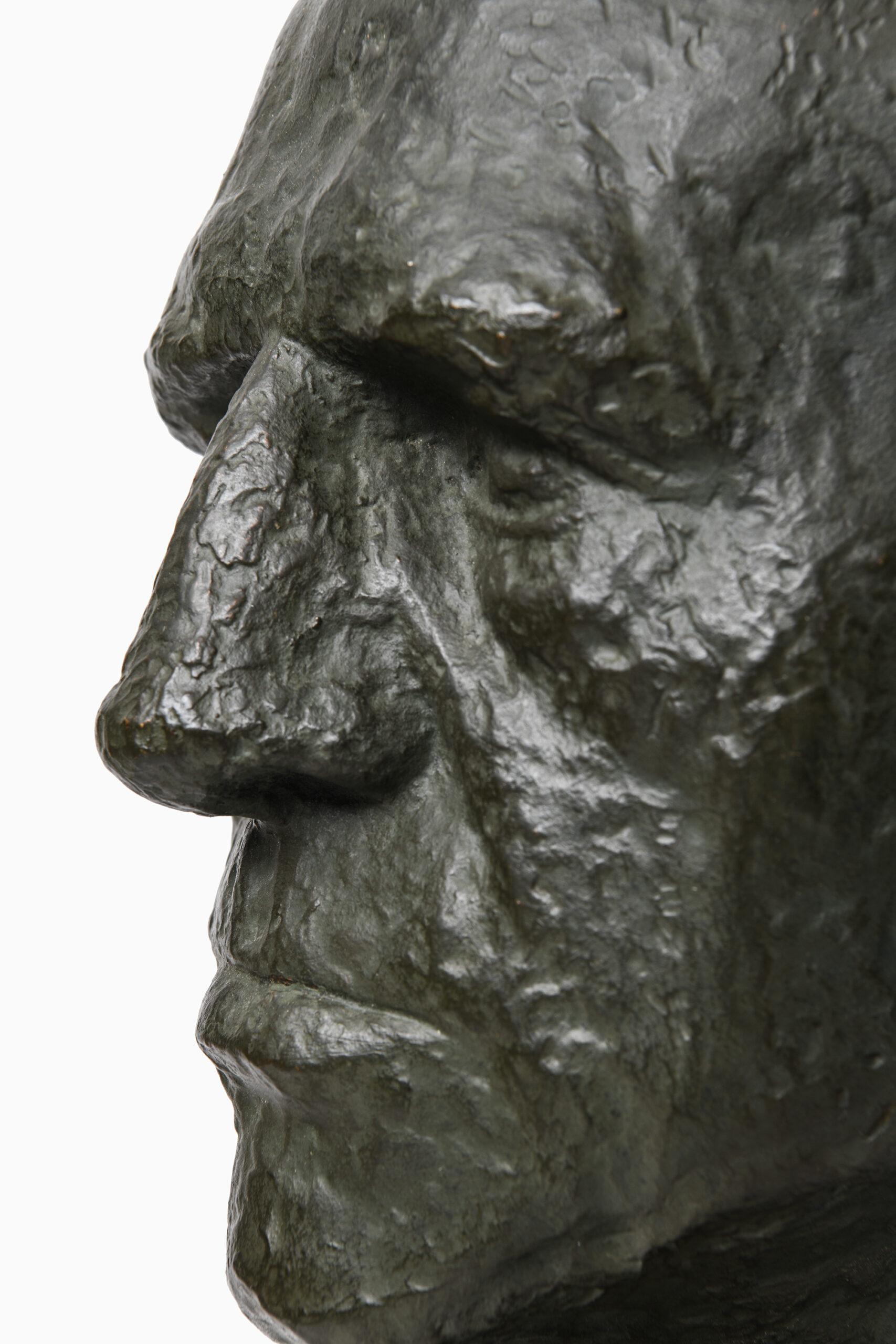 Bronze Sculpture du général Harald Petri représentant un général en vente