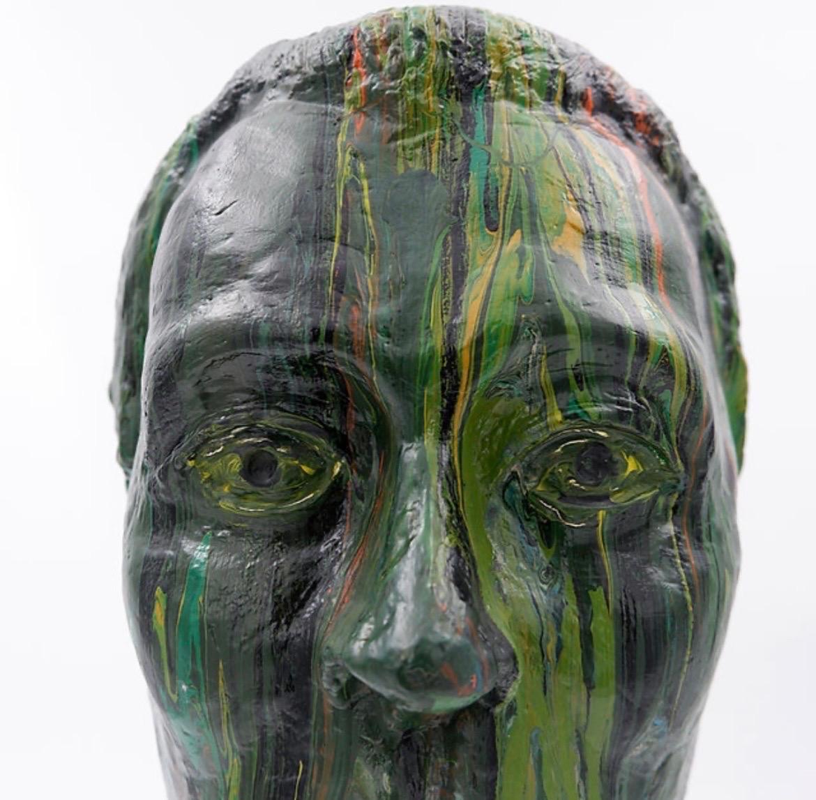 Scultura con colori versati - firmata in vendita 1