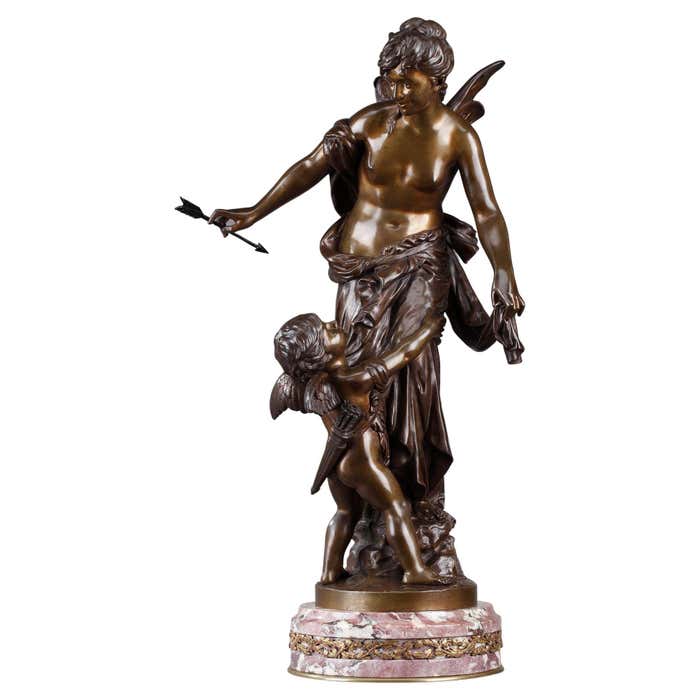 Bulio Sculpture