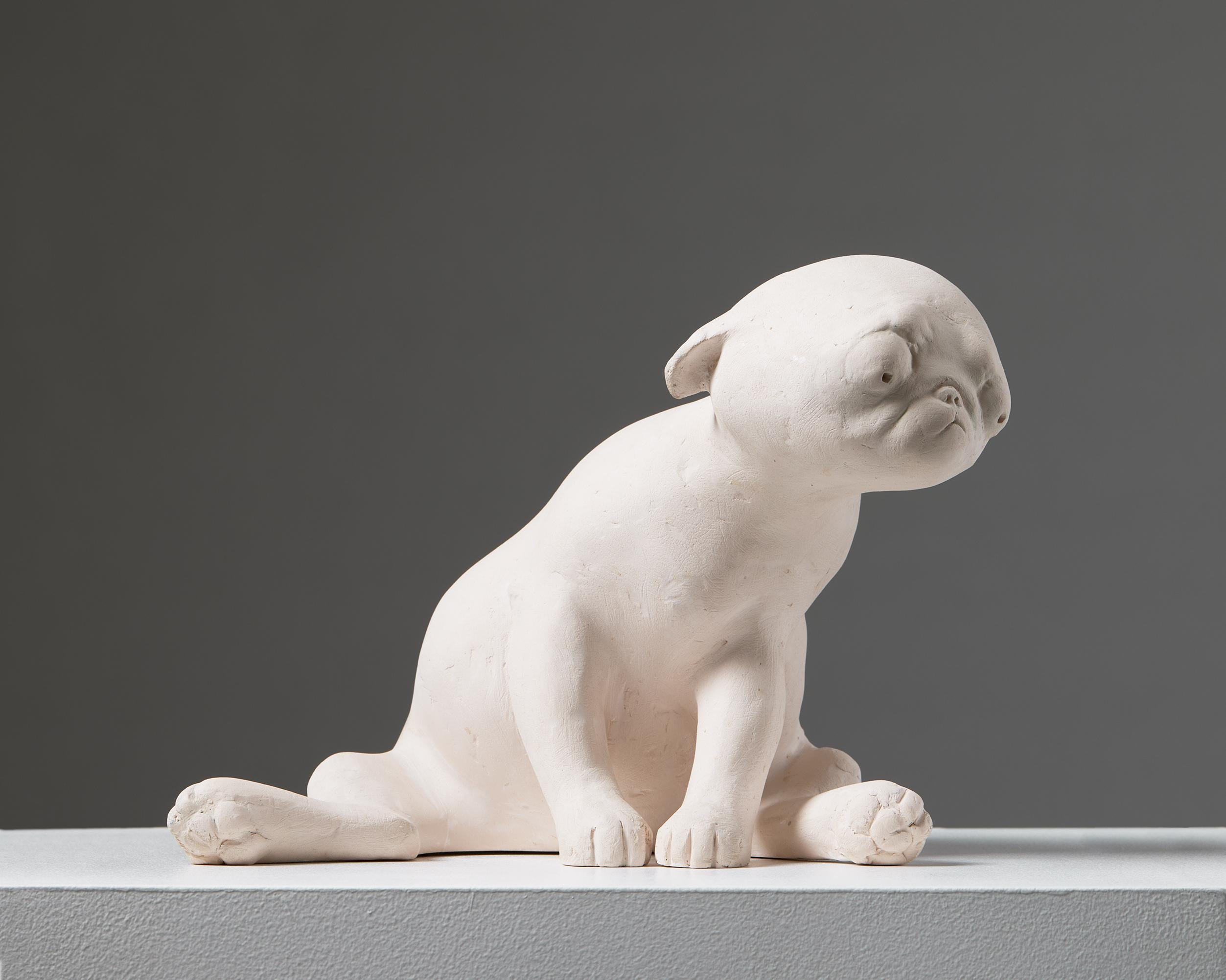 Scandinave moderne Sculpture Puppy in the World de Sonja Petterson, Suède, 2000, Pug, Dog en vente