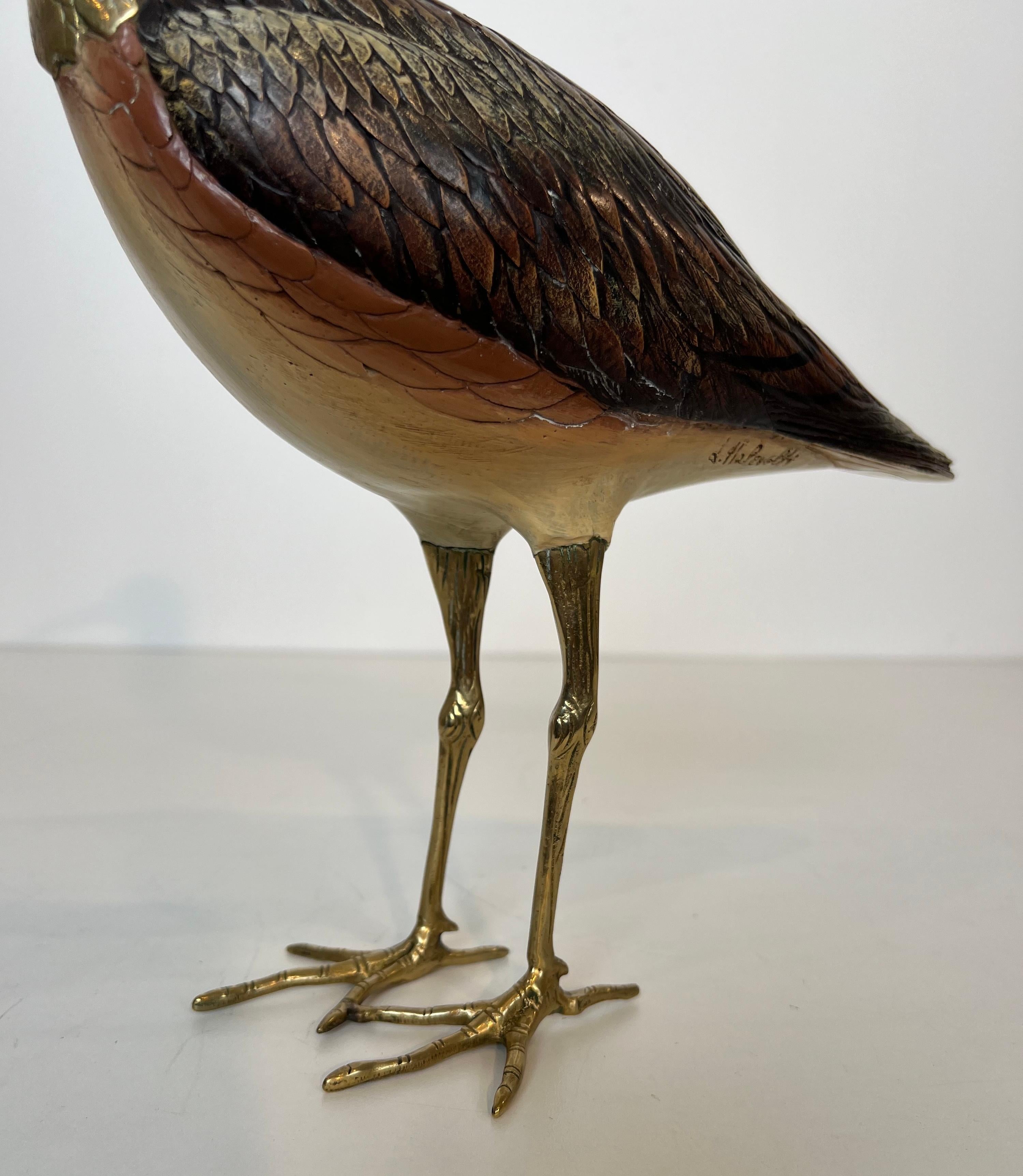 Scultura che rappresenta un uccello in legno policromo e ottone. Opera italiana firmata in vendita 2