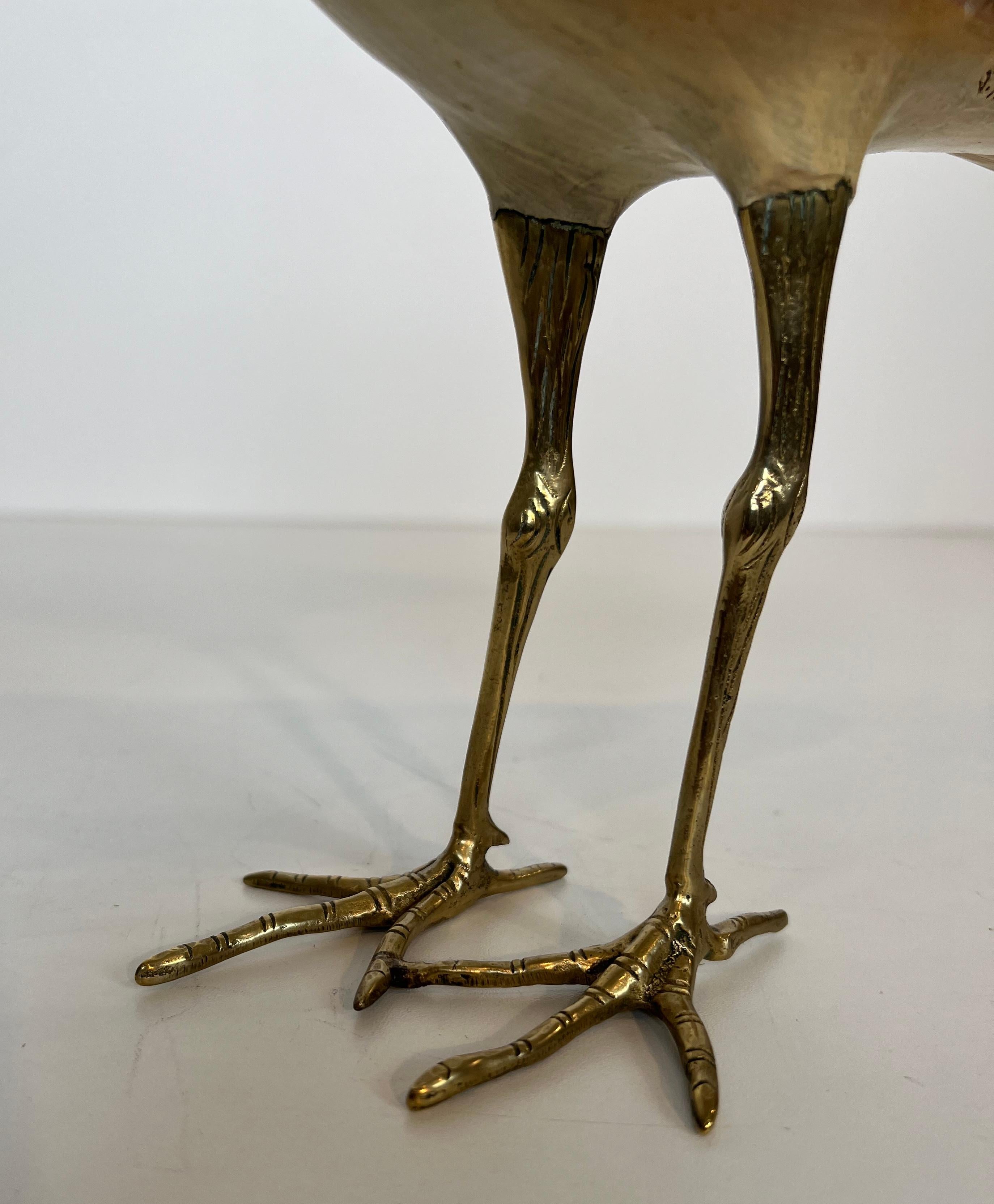 Scultura che rappresenta un uccello in legno policromo e ottone. Opera italiana firmata in vendita 12