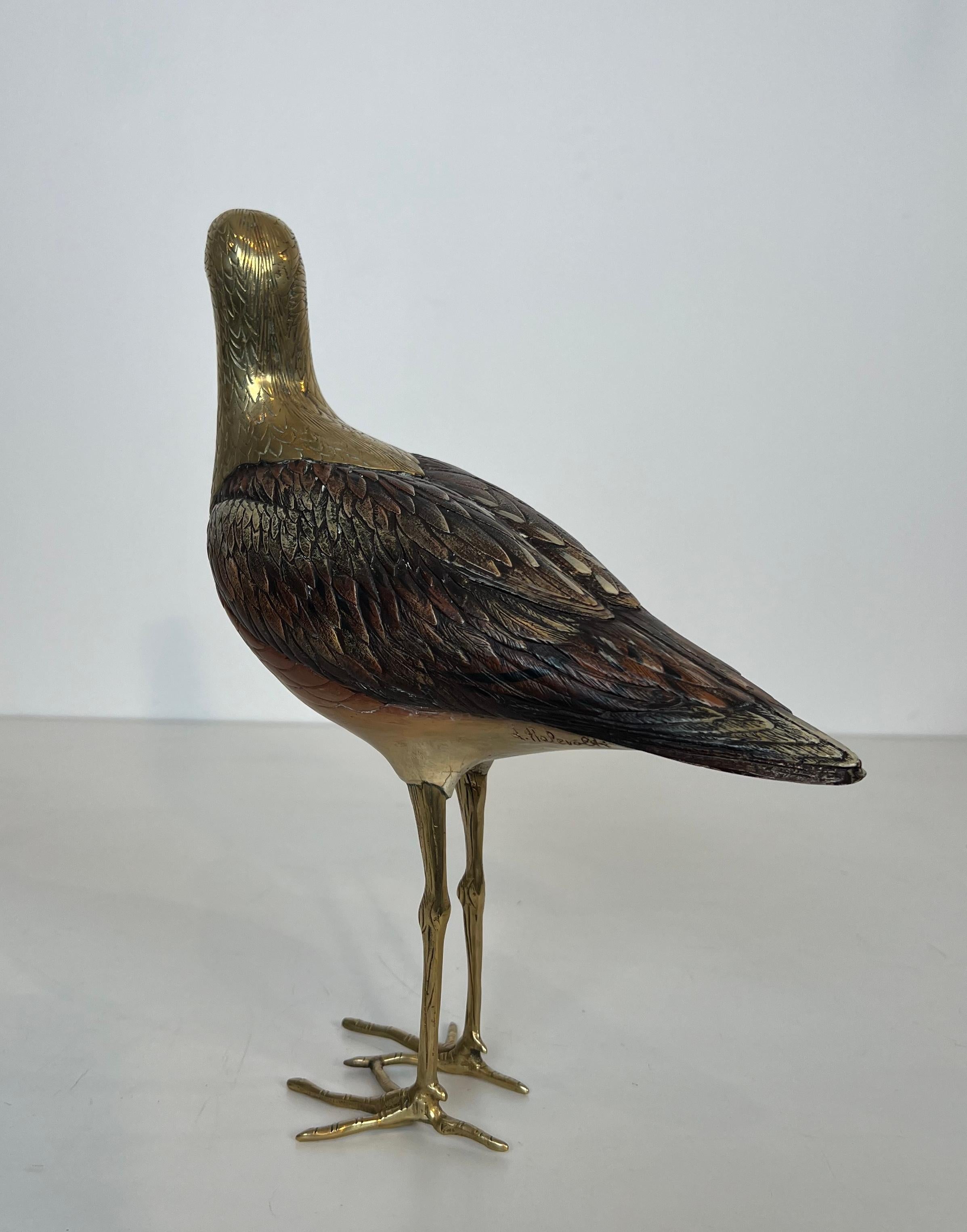 Scultura che rappresenta un uccello in legno policromo e ottone. Opera italiana firmata In condizioni buone in vendita a Marcq-en-Barœul, Hauts-de-France