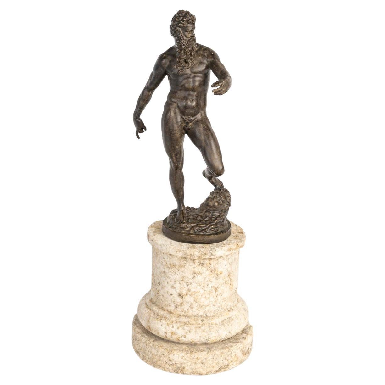 Sculpture représentant une statue d'Hercule, 21e siècle. en vente