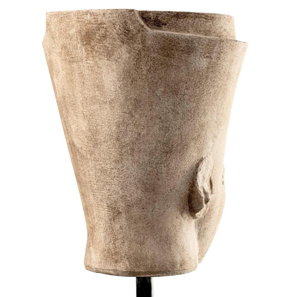 Skulptur, Sandsteinbüste im Stil des antiken Ägyptens, XX. Jahrhunderts. (Geschnitzt) im Angebot