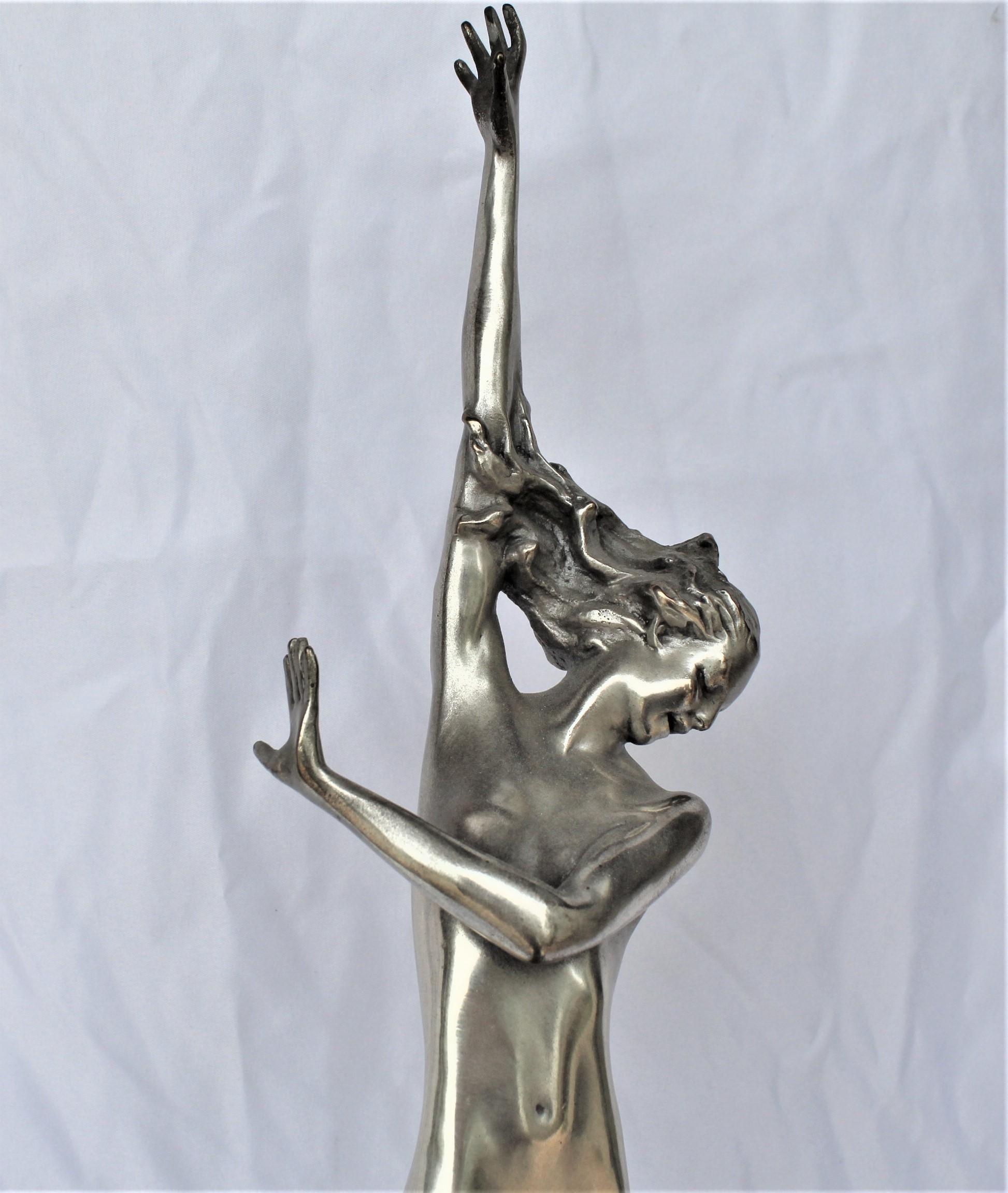 Art Déco Scultura moderna in stile Deco, bronzo argentato, dell'artista H. Fishmuth in vendita