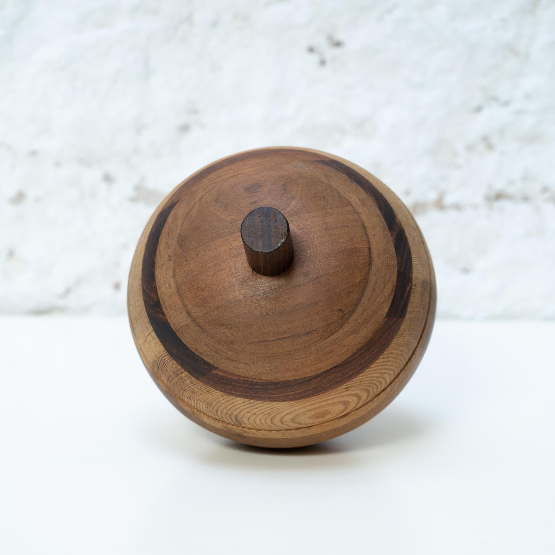 Escultura Trompo En Madera, circa 1990 en venta 1