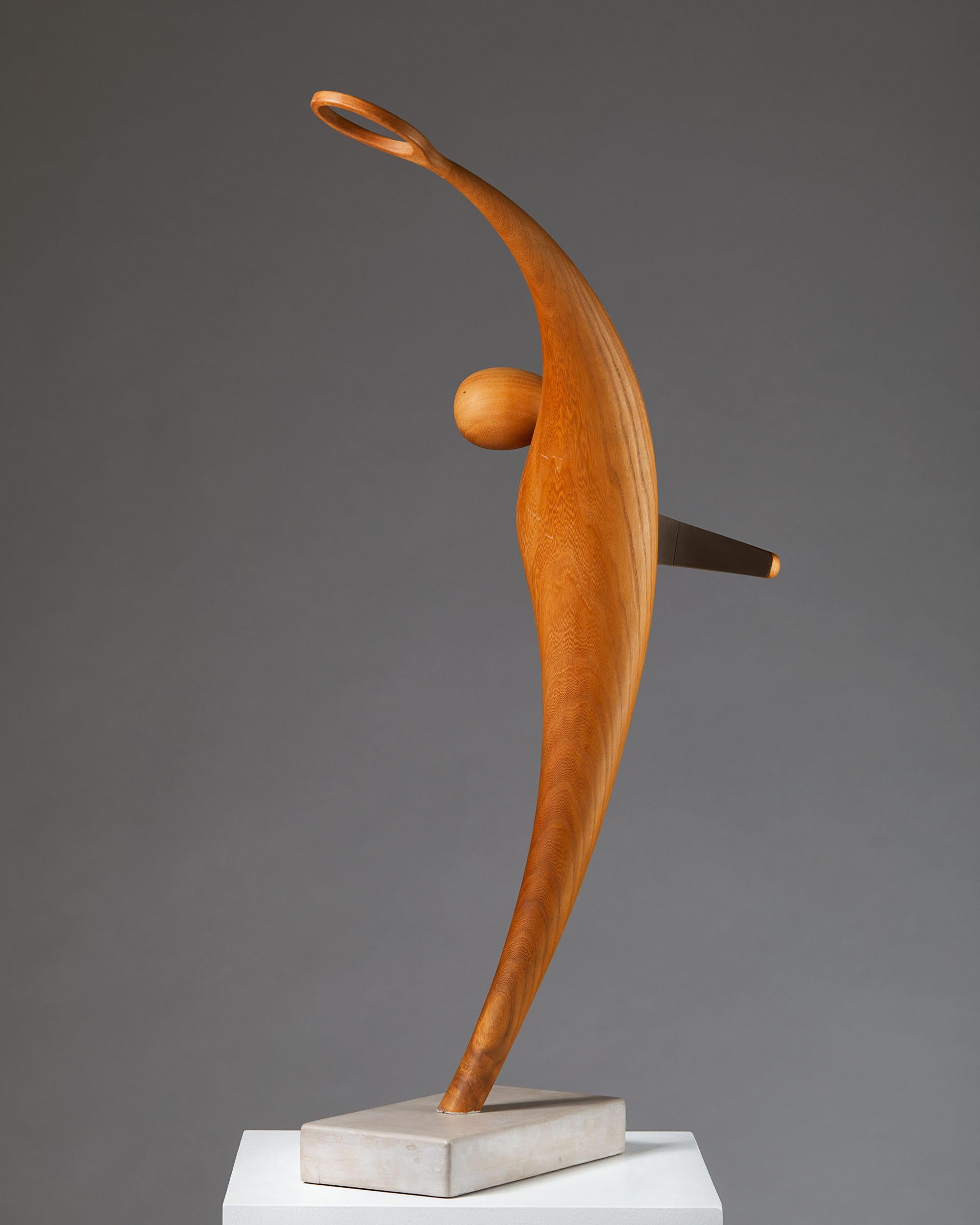 Bouleau Sculpture Tennisspelare 'joueur de tennis' par Vicke Lindstrand, Suède, années 1950 en vente