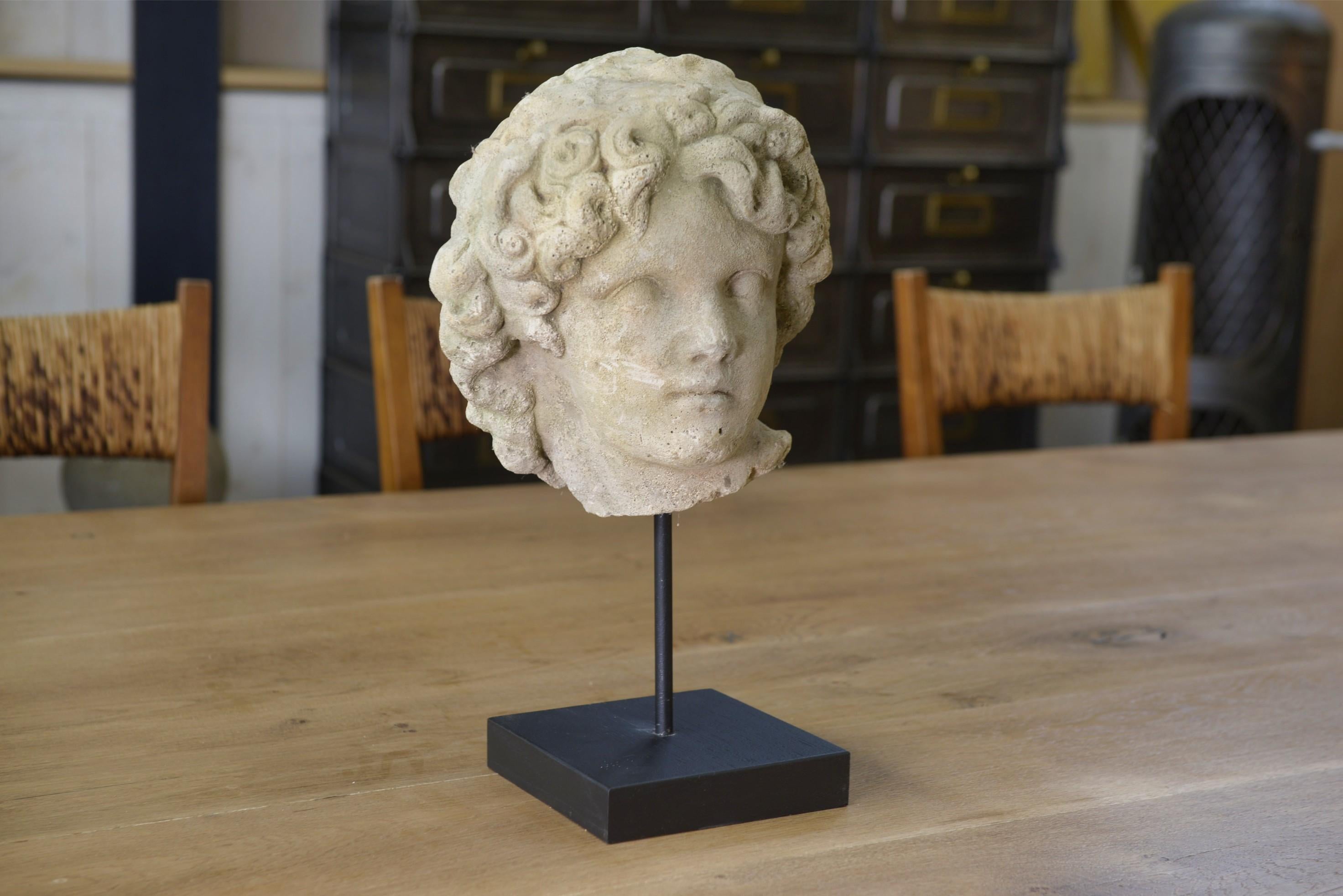 Pietra Scultura tête en pierre reconstituée taillée stile antico XIXème in vendita