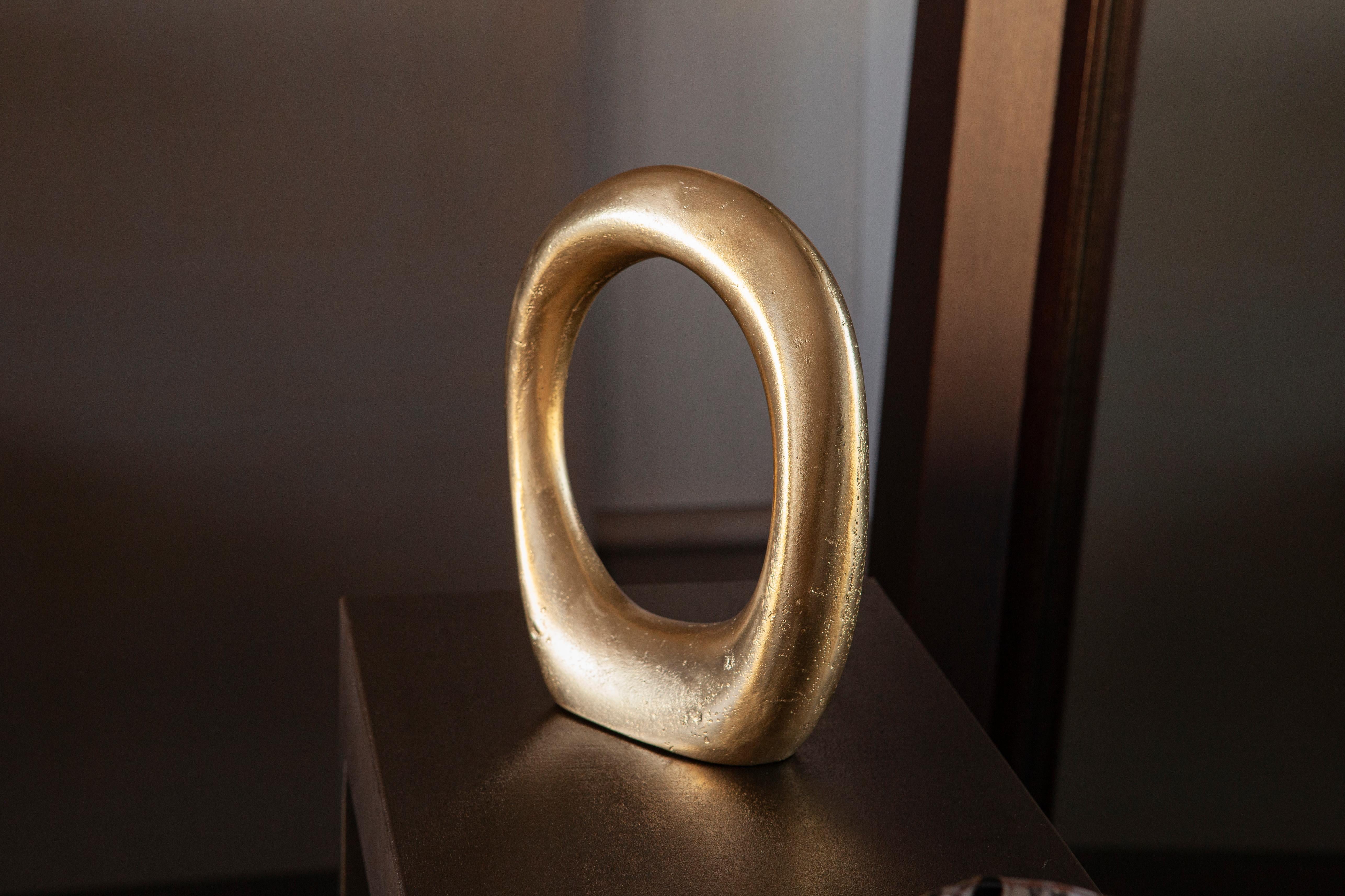 Modern Sculpture – Unique Textured Brass Artistic Design by Unsim For Sale