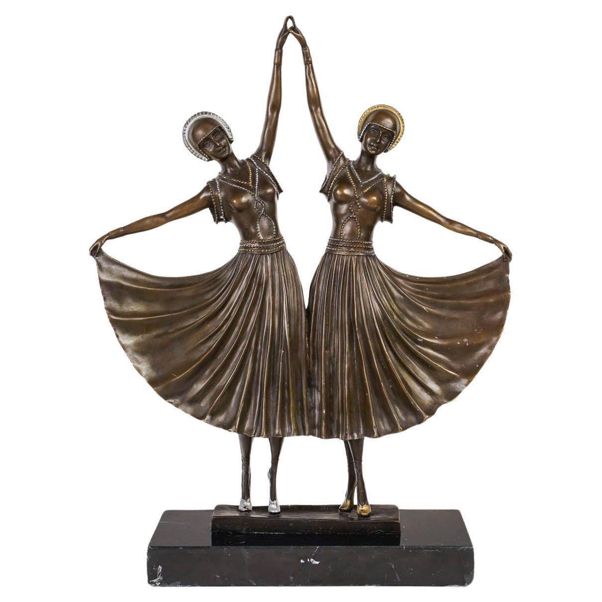 Sculpture, les danseurs du style Art déco, 20e siècle.