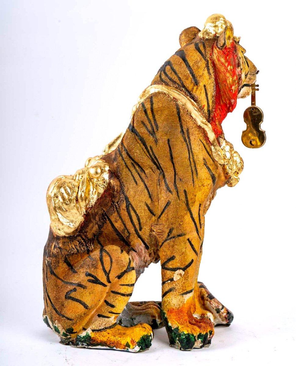Skulptur „Der Tiger und der Bulldogge“ – Aaron Hinojosa – XX. Jahrhundert im Angebot 4