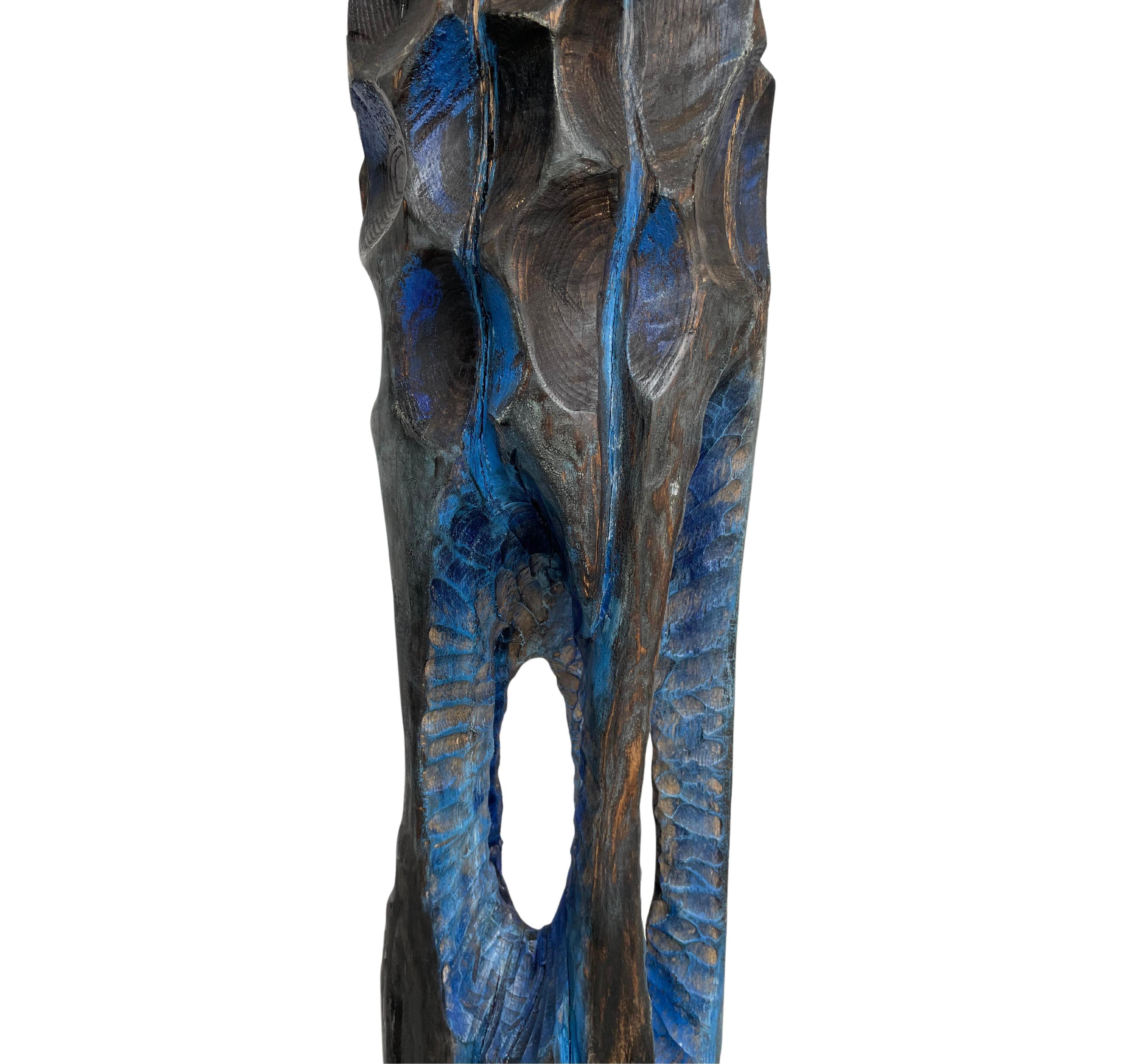 XXIe siècle et contemporain Sculpture « Totem » en bois avec patine bleue en vente
