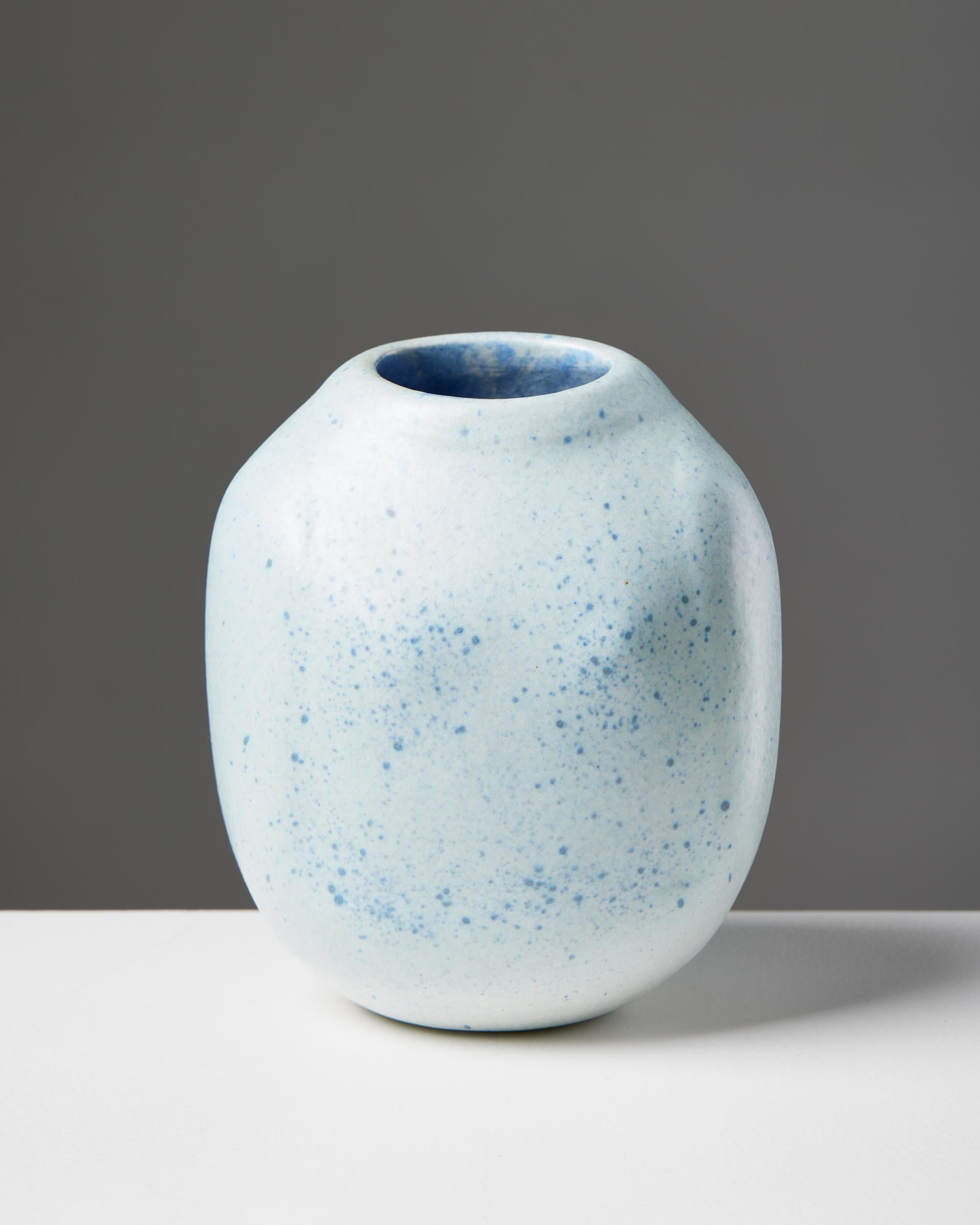 Vase by Dagmar Norell,
Sweden, 1950s

Stoneware.

Signed.