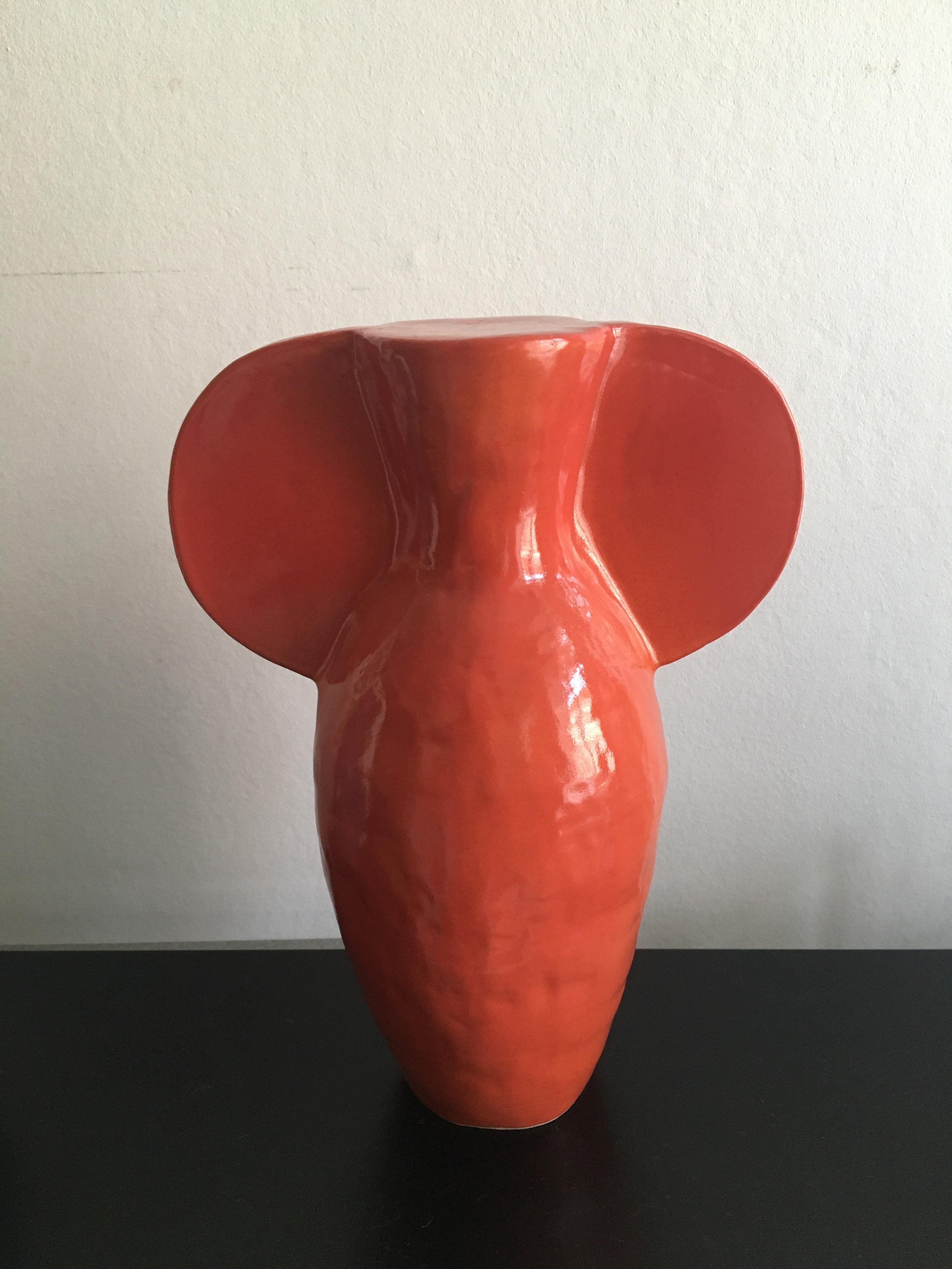 Sculpture vase by Maria Lenskjold
Dimensions: H 27 cm
Materials: Stoneware

Maria Lenskjold’s practice is based on a consistent principle; to investigate and interact with the common pictorial artistic categories and challenge them in playful
