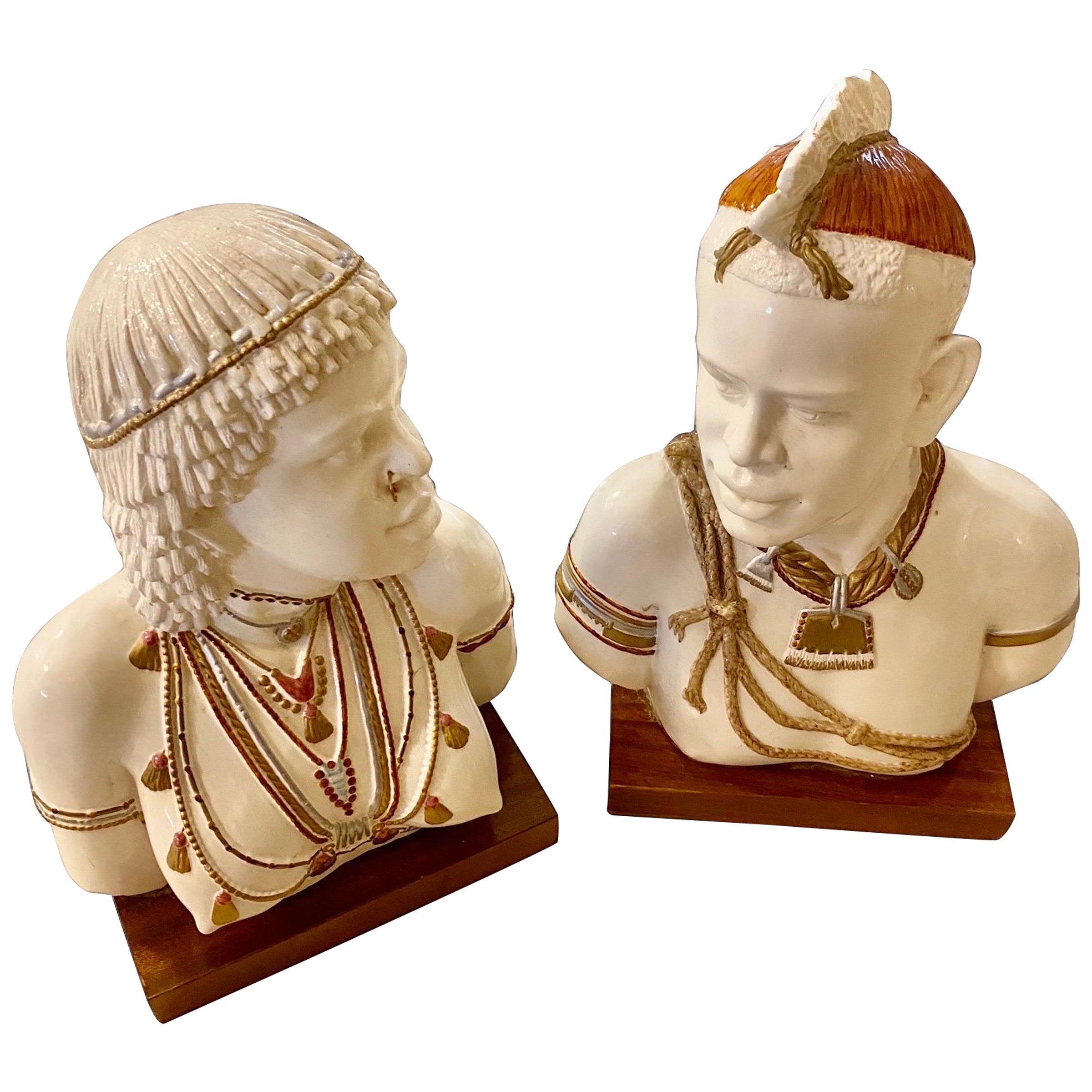Scultura in ceramica bianca con vernice, Italia, 1970 in vendita