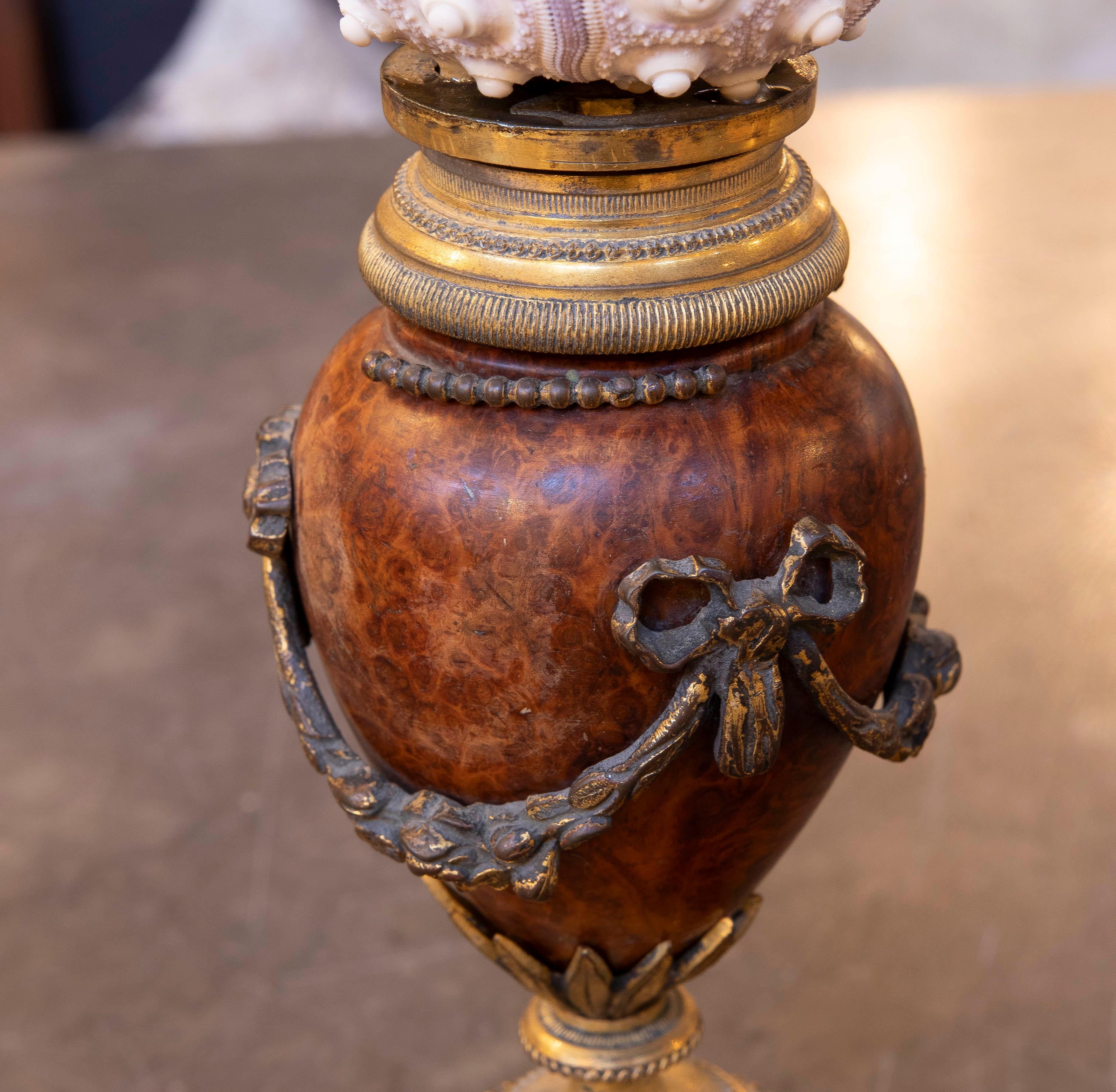 Scultura con conchiglie con base Antique French con bronzo in vendita 8