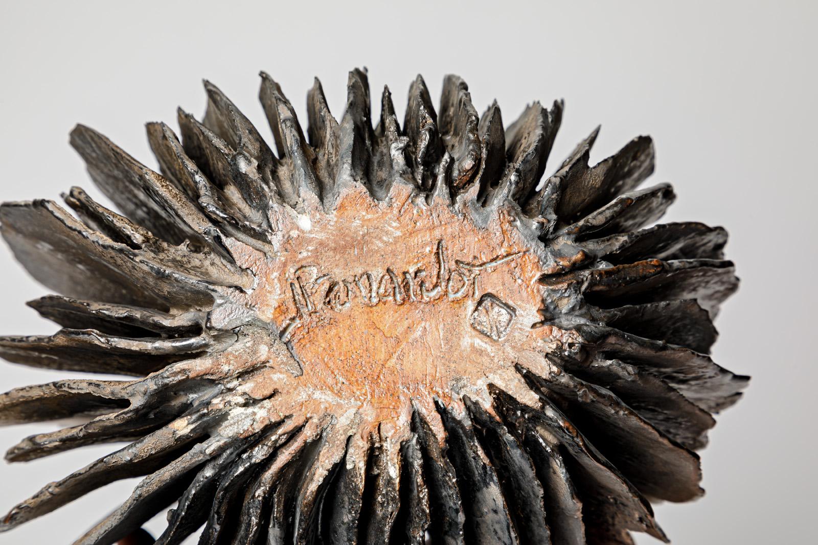 Skulptur mit Flügeln aus schwarz glasiertem Steingut, Jean-Pierre Bonardot, 2022 im Angebot 1