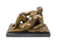 Sculpture Woman at the Beach in Bronze, Contemporary Style, 20th Century