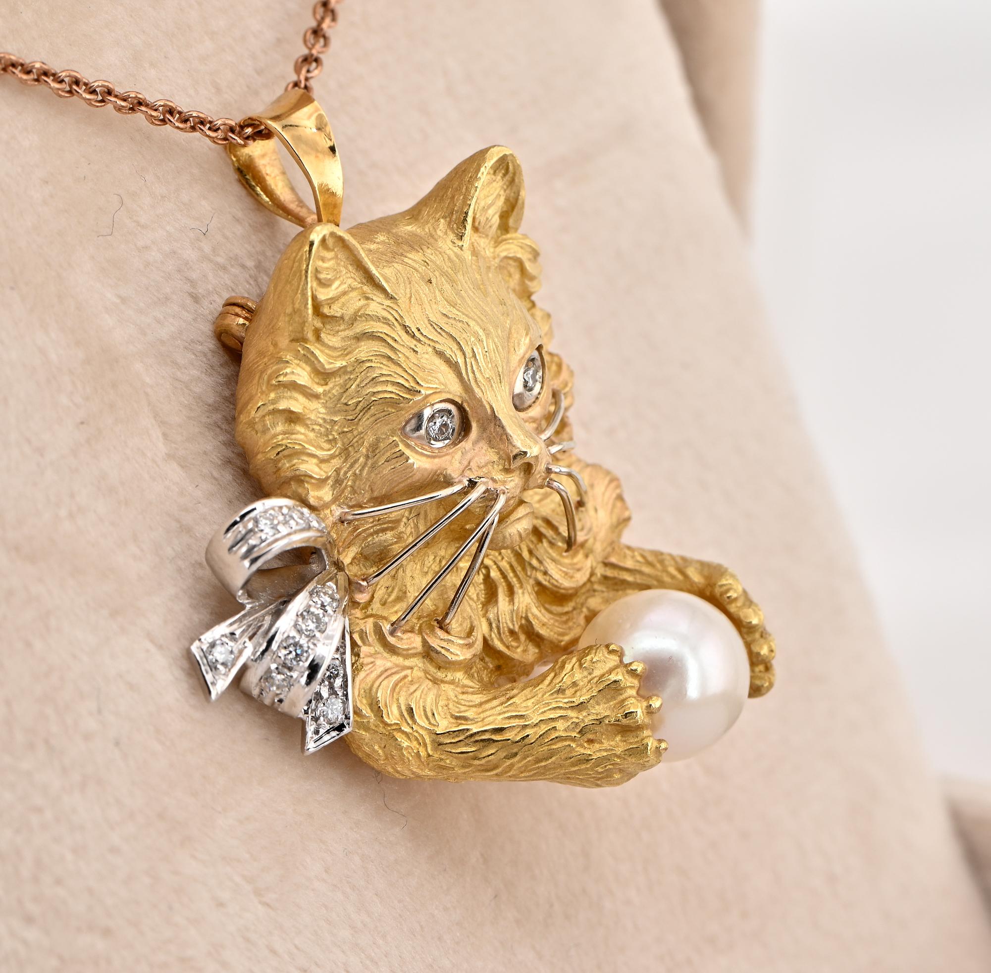 Women's or Men's Sculptured Cat Diamond Pearl 18 Kt Brooch Pendant For Sale