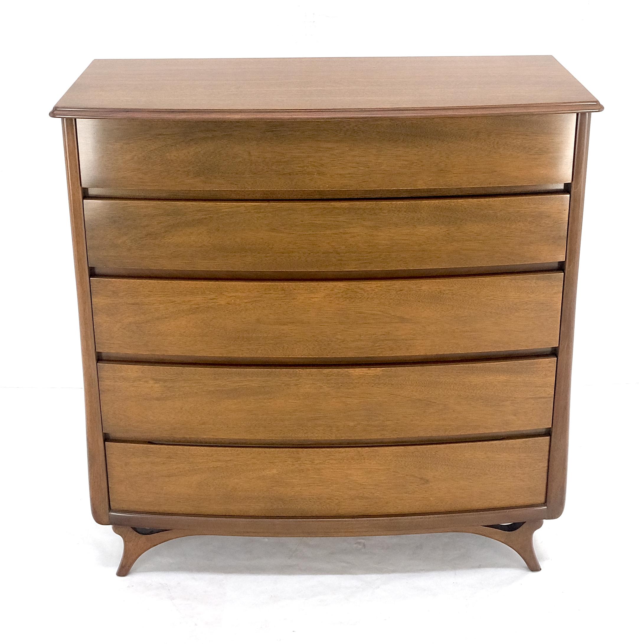 Lacquered Sculptured Legs American Light Walnut 5 Drawers Bow Front High Boy Dresser MINT! For Sale