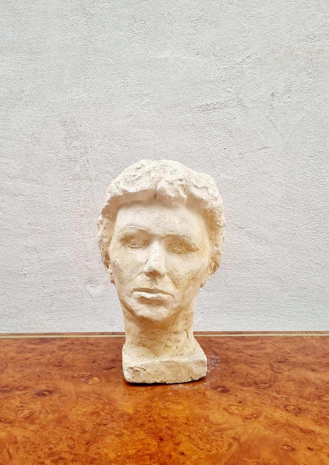 Cabeza femenina modelada en escayola, Italia años 50 Yeso en venta