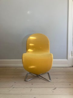 Sculpturel Danish Verner Panton yellow wool lounge chair, ca. 1970s.