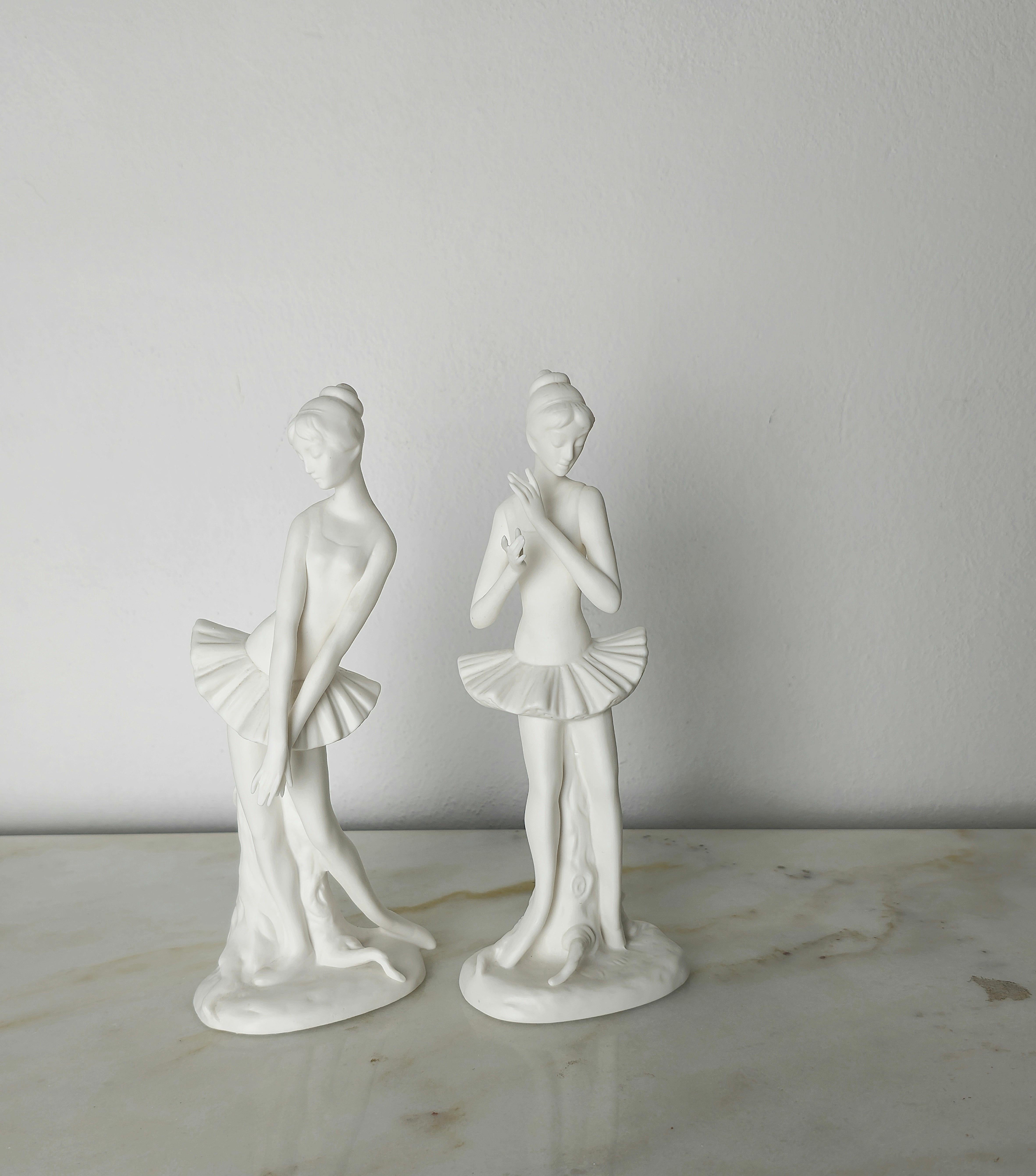 Sculptures Decorative Objects Porcelain Biscuit Midcentury Italy 1950s Set of 2 In Good Condition For Sale In Palermo, IT