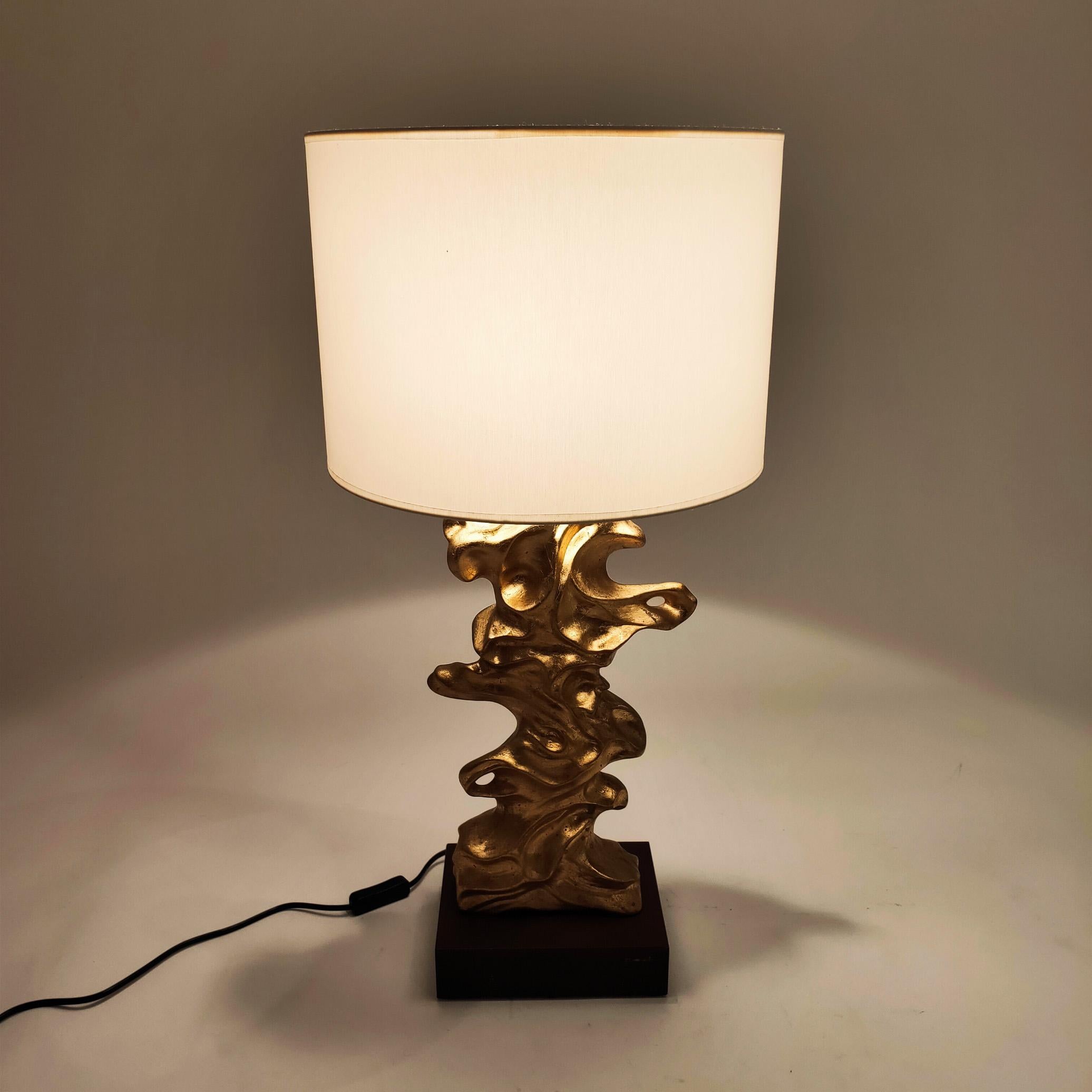 Metal Sculpural and unique abstract gilded table lamp by Bondia, Spain, 1990s For Sale