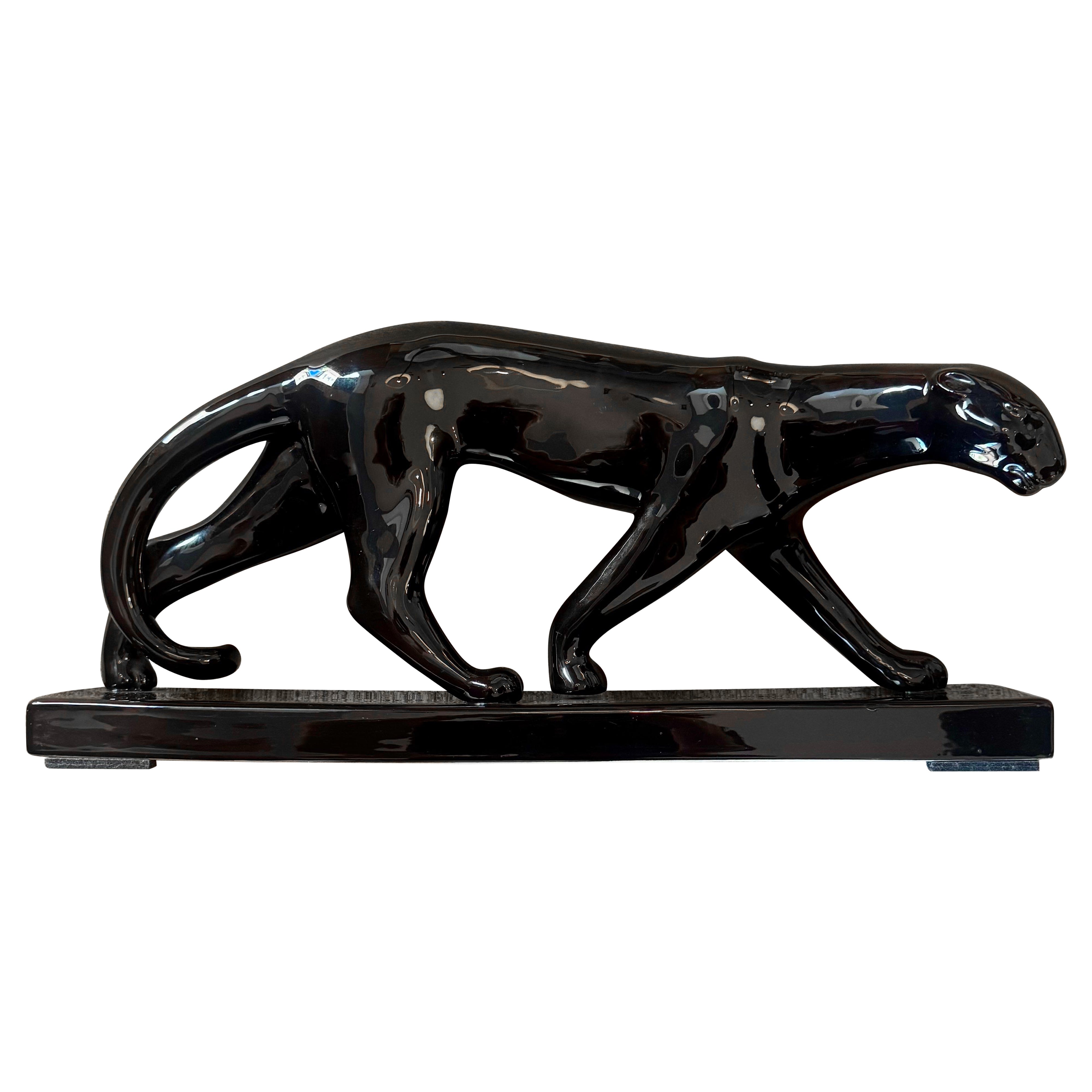 Scultura art deco di pantera in cera nera smaltata, Francia 1940